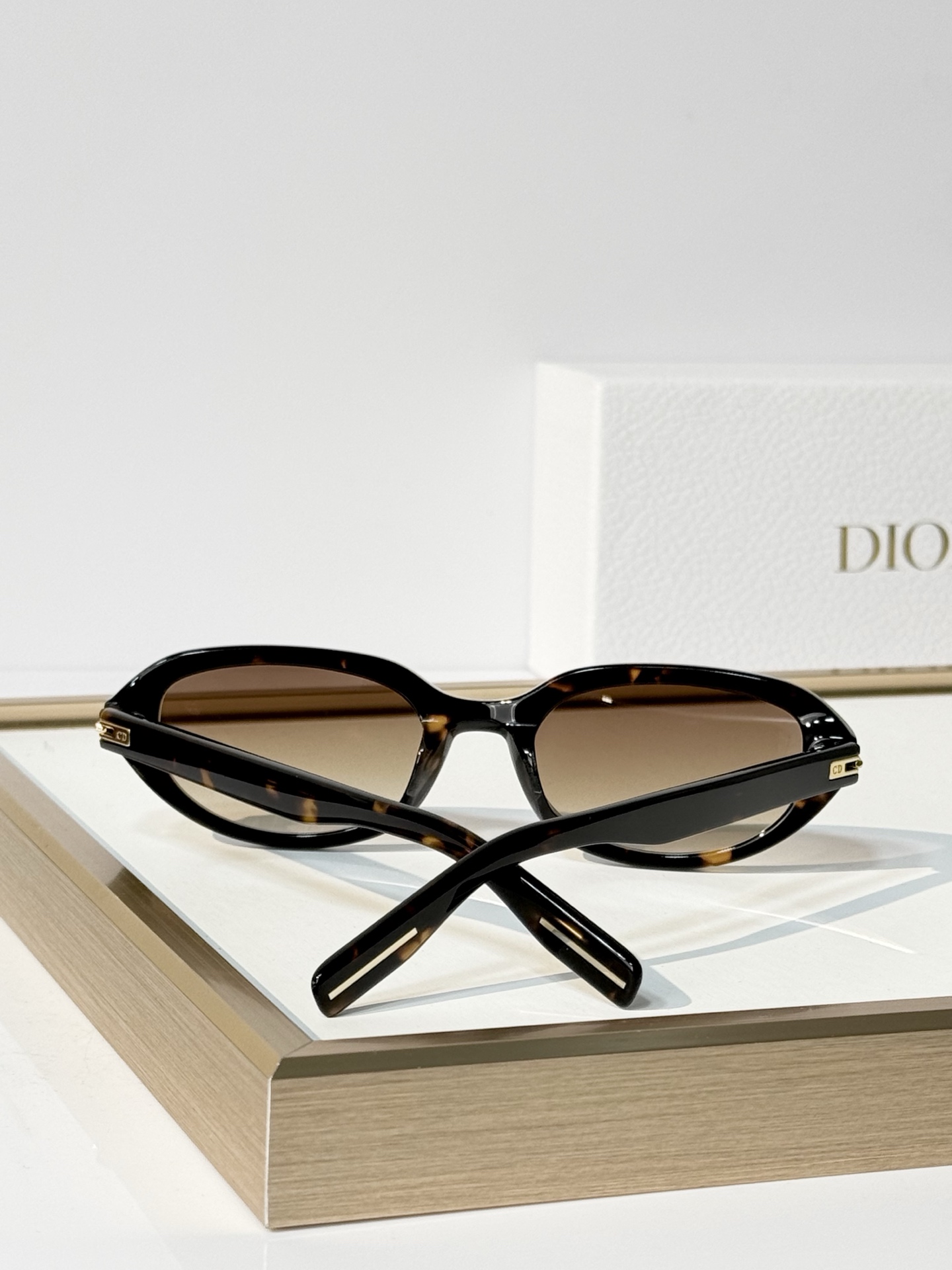 DIO*  MOD：DiorBlackSuit R9F Size：55口20-150