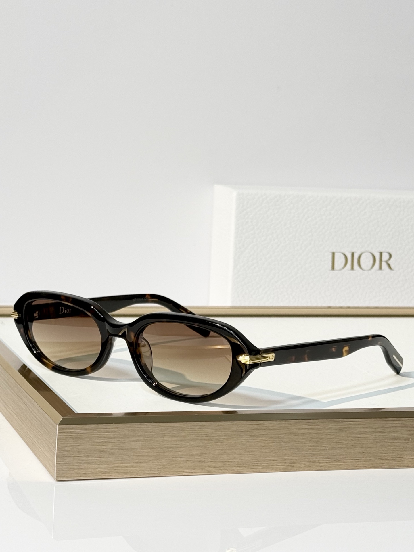 DIO*  MOD：DiorBlackSuit R9F Size：55口20-150
