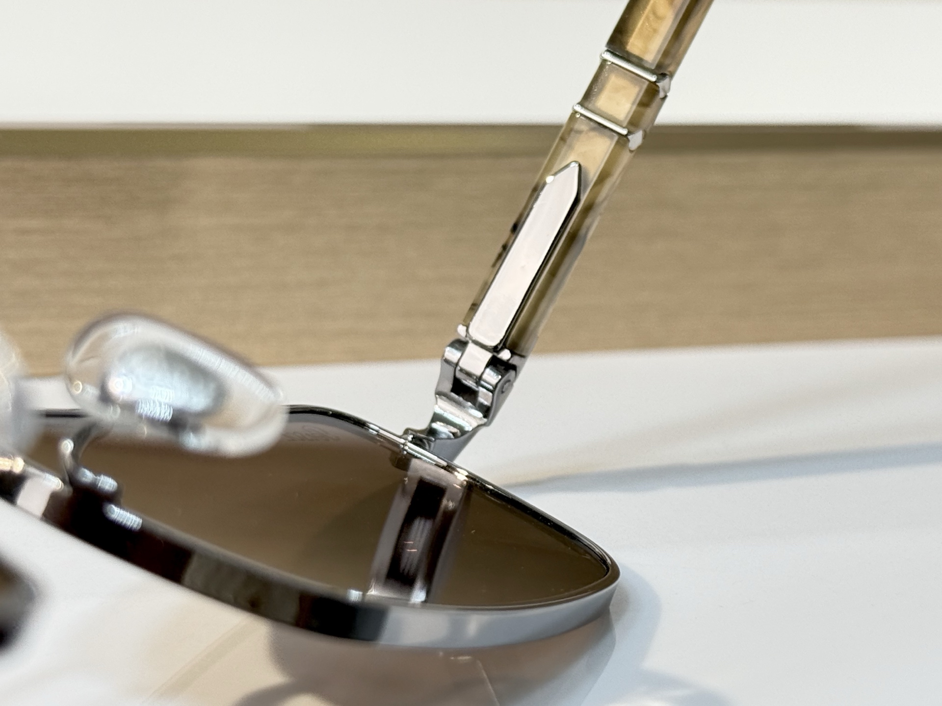 Persol Mod ：1025-S Size ：57口22-145