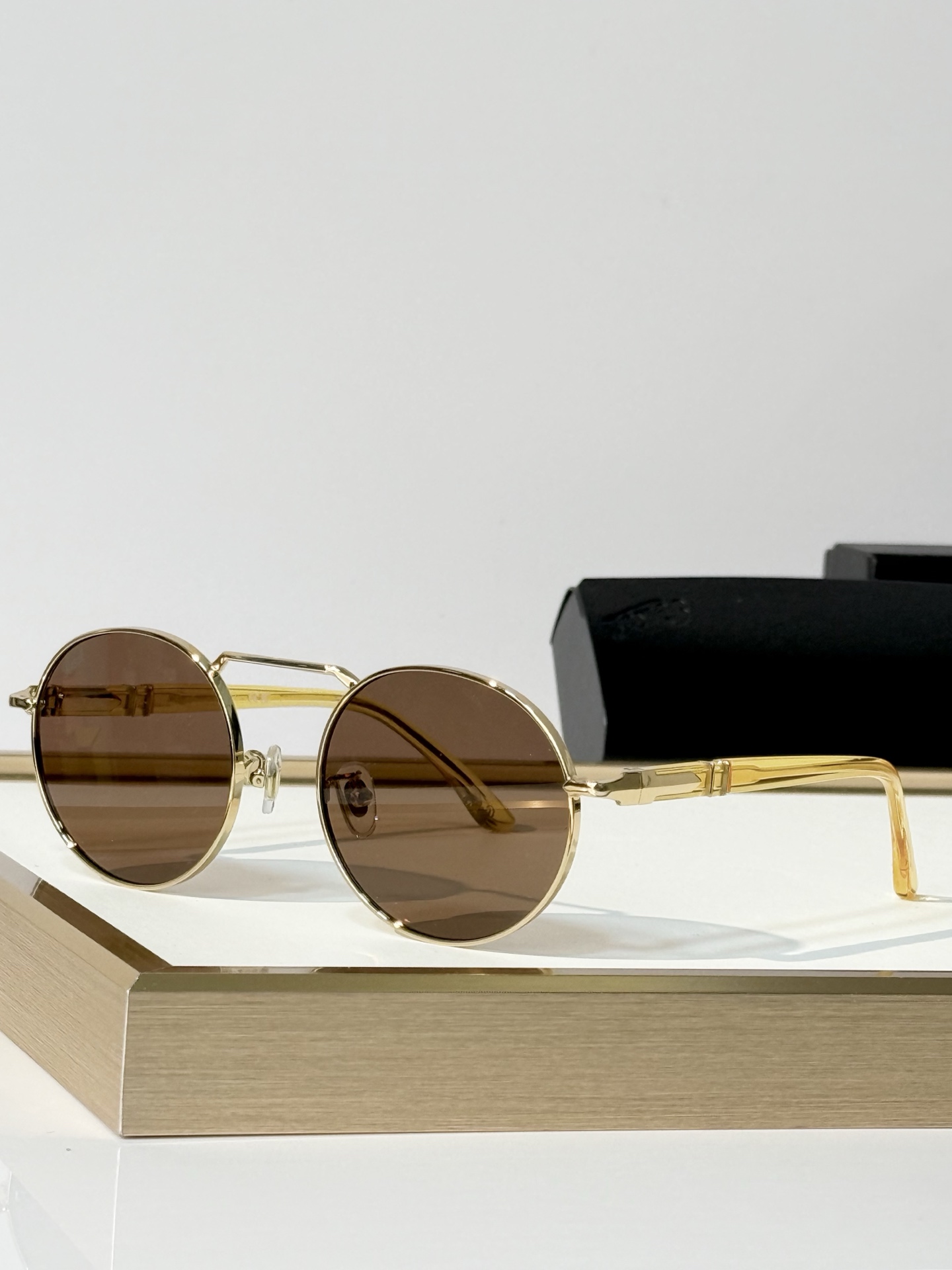 Persol MODEL：1019-S SIZE：53口20-145 