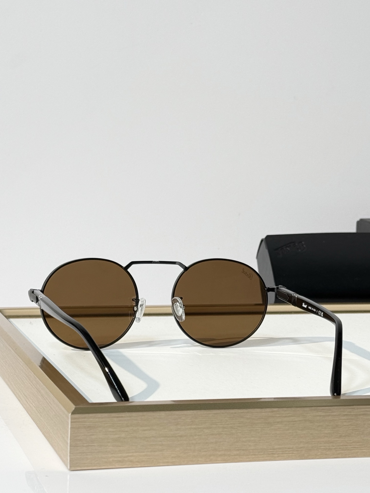 Persol MODEL：1019-S SIZE：53口20-145