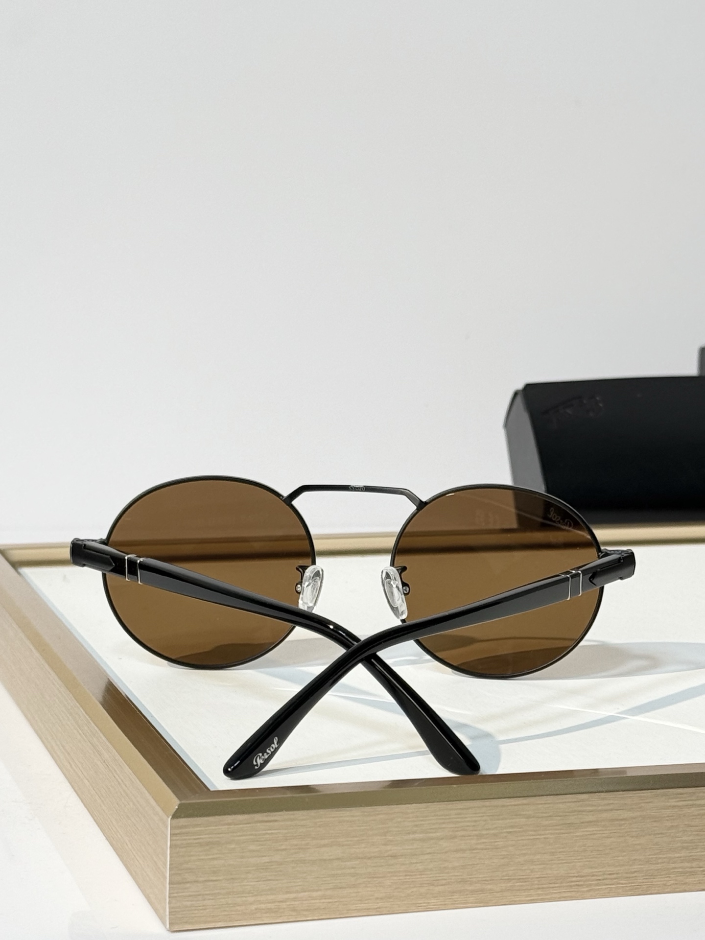 Persol MODEL：1019-S SIZE：53口20-145