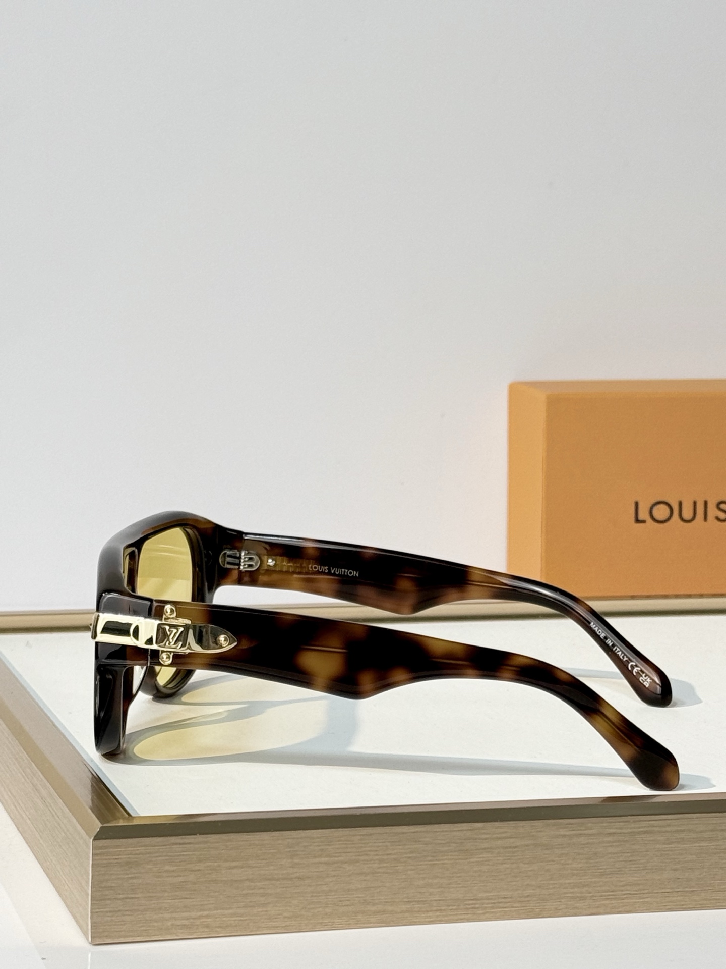 LOUIS VUITTON Mod:Z3516U Size:125口0-140