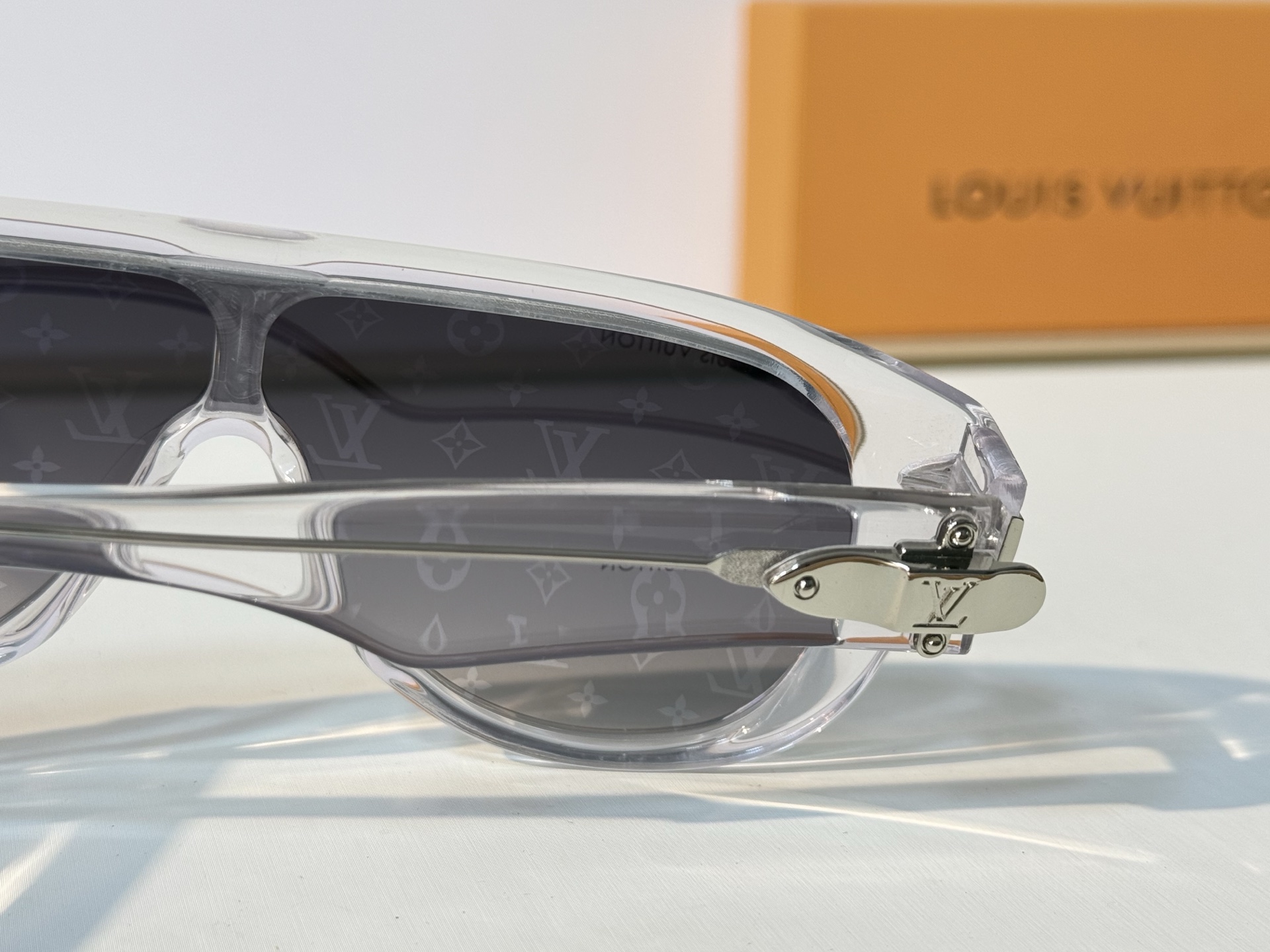 LOUIS VUITTON Mod:Z3516U Size:125口0-140
