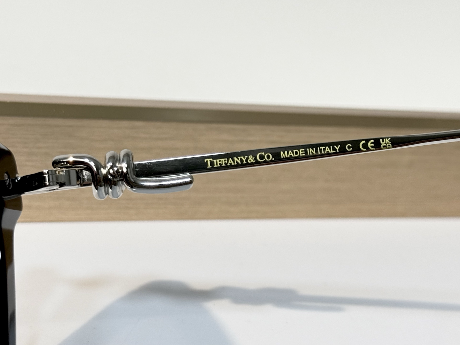 TIFFANY&Co. MODEL：TF4253 SIZE：56口18-145