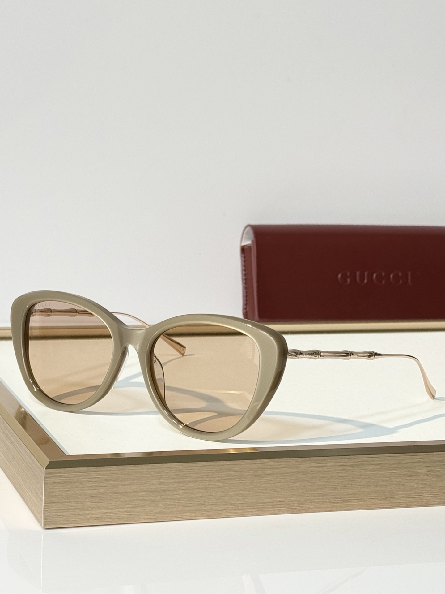 Gucc* Mod：GG2382SA Size ：56口18-145 