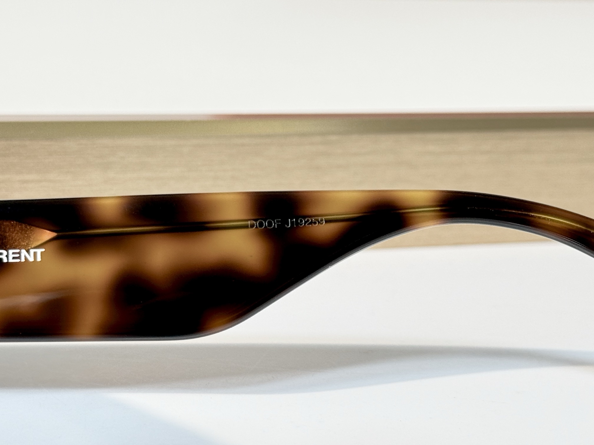 SAINT LAUREN* MODEL：SL 869 SIZE：57口17-135