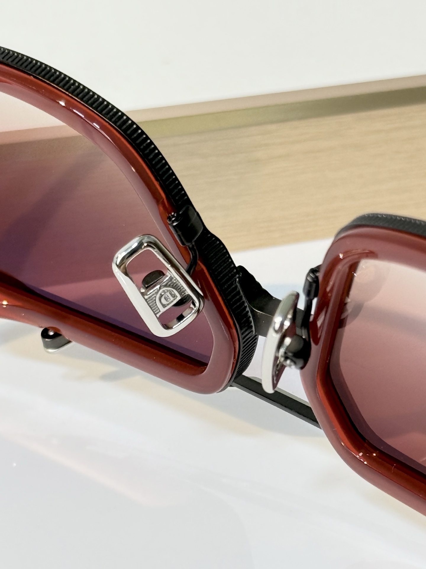 DIT* MODEL：HYPERLUX-1000 SIZE：56口18-137