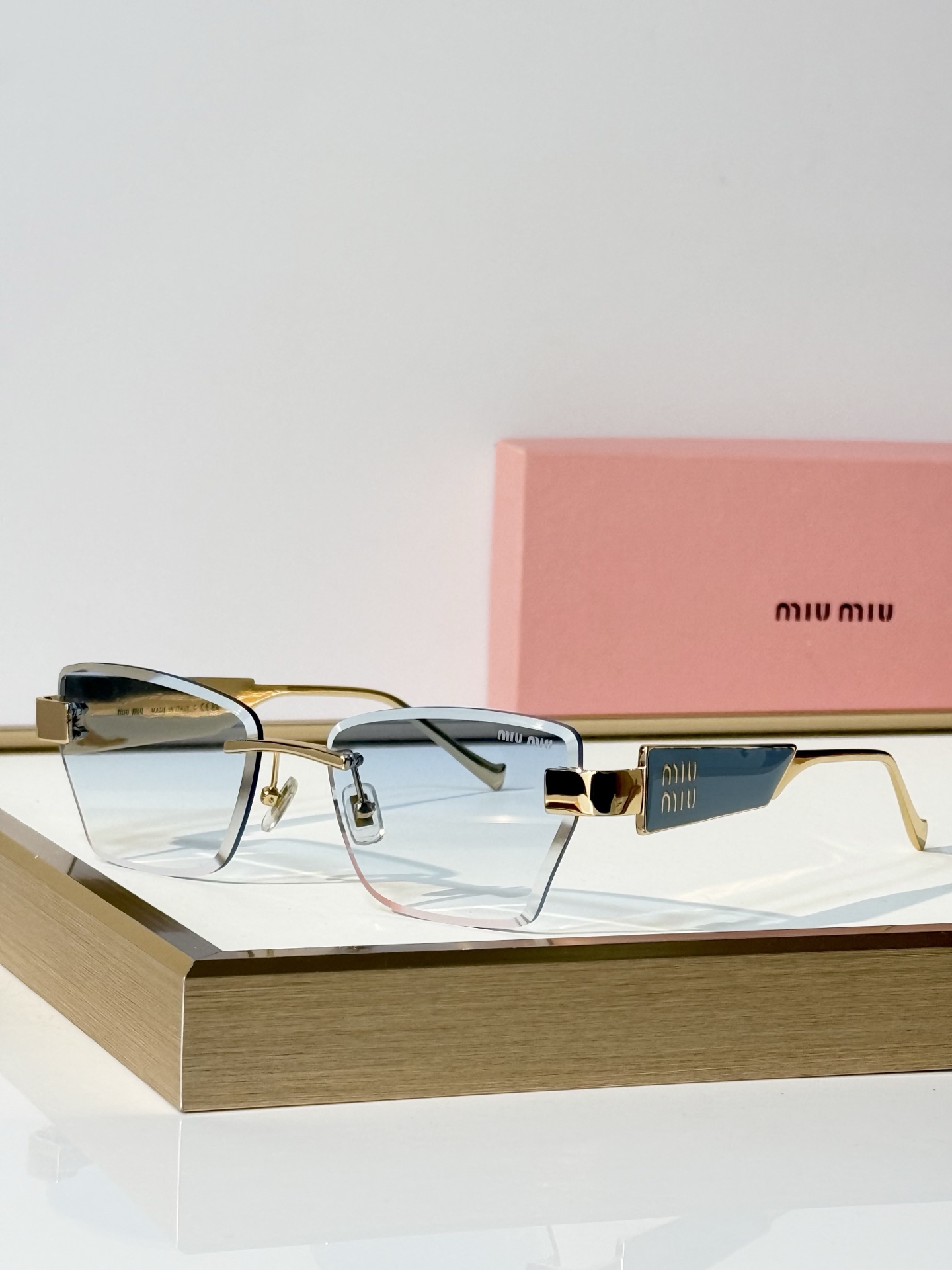 MIU MI* MOD：MU 1710LV Size：56口17 145 