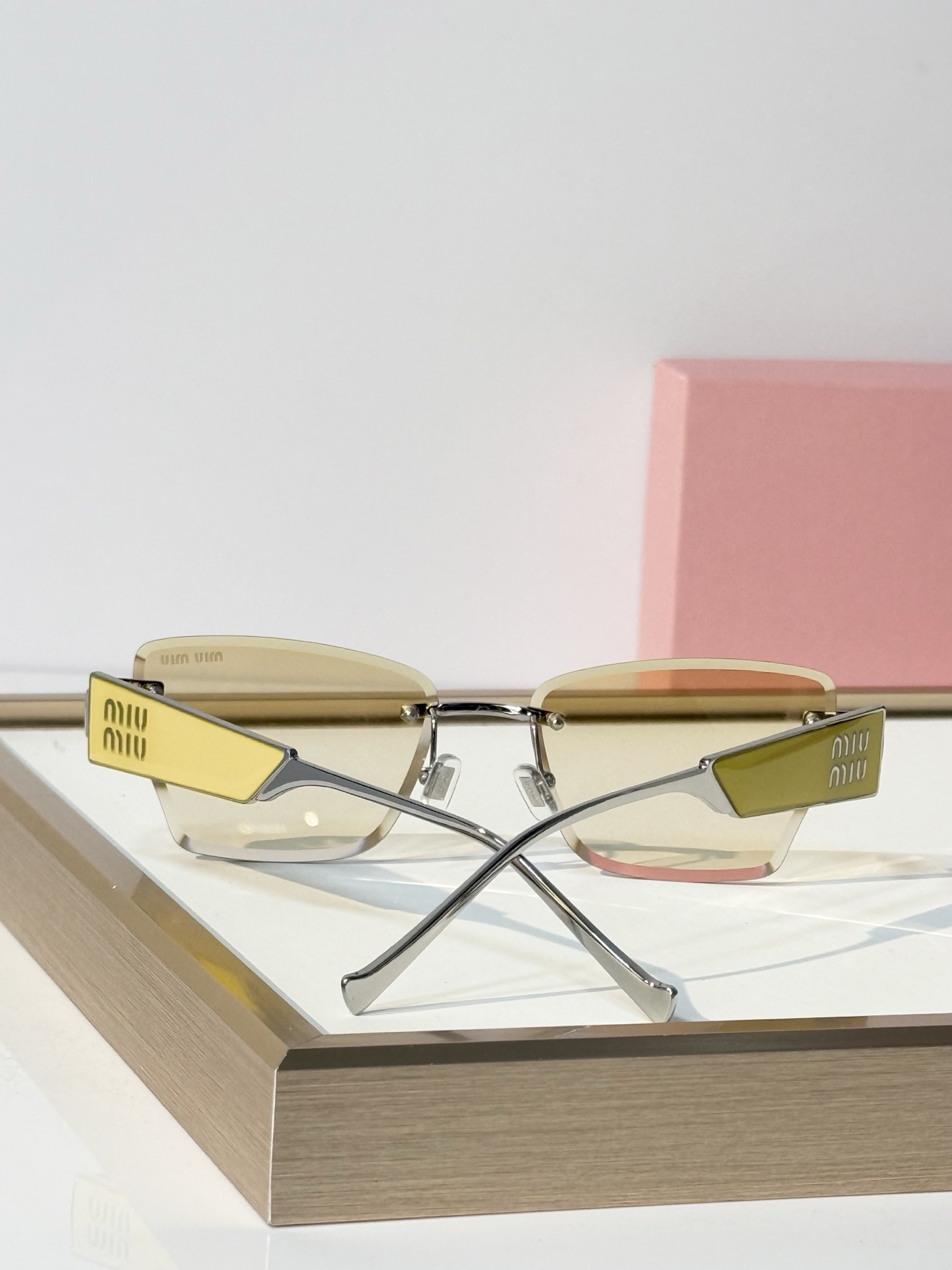 MIU MI* MOD：MU 1710LV Size：56口17 145 