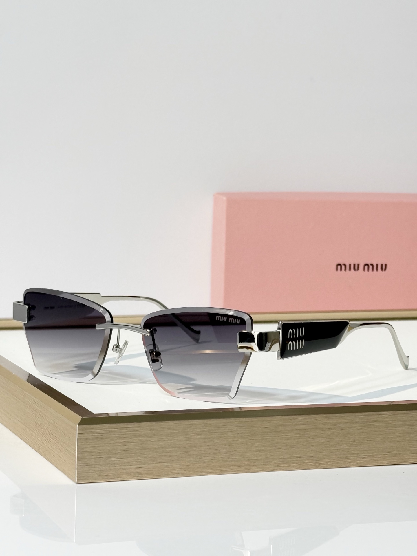 MIU MI* MOD：MU 1710LV Size：56口17 145 