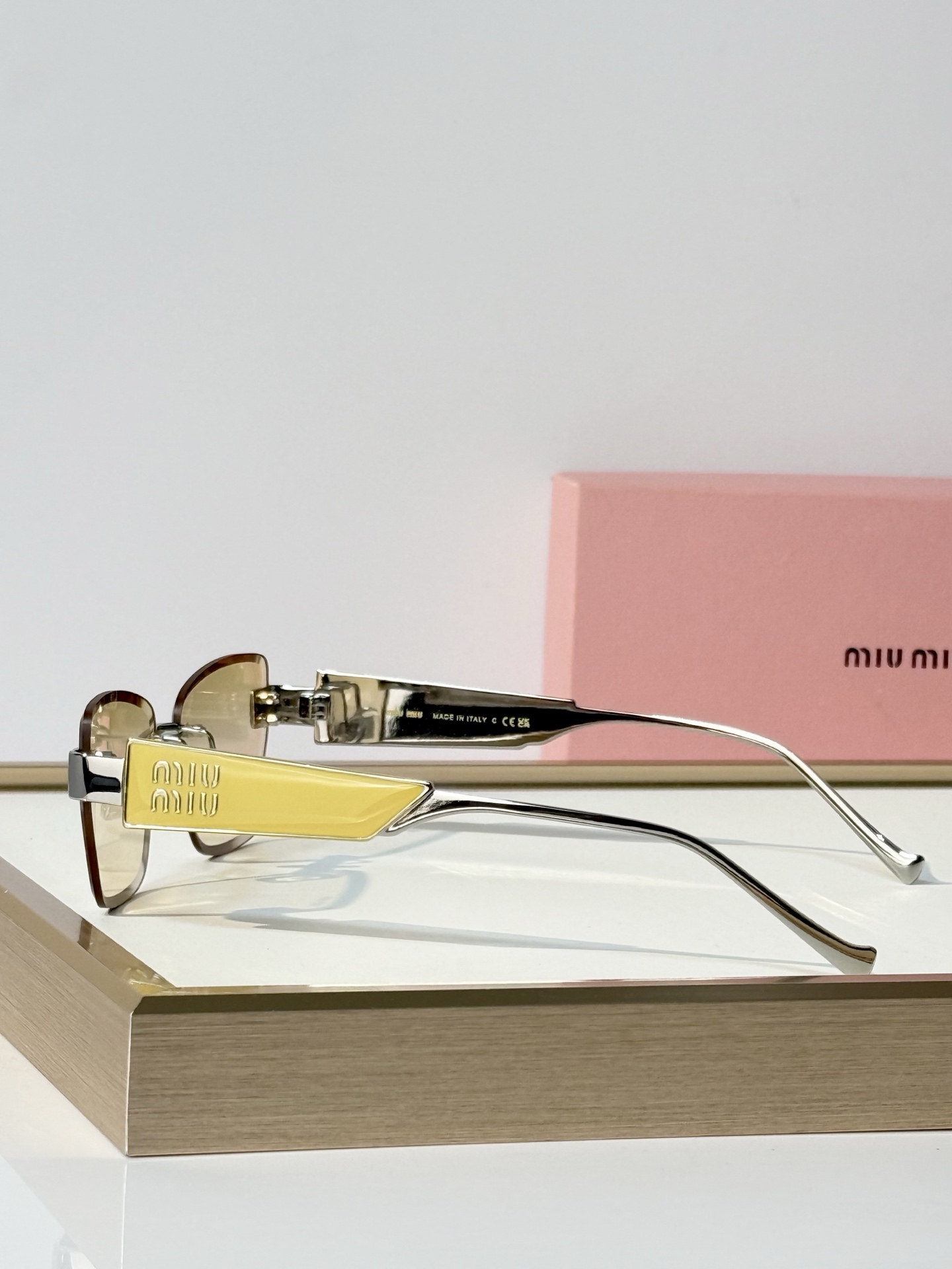 MIU MI* MOD：MU 1710LV Size：56口17 145 