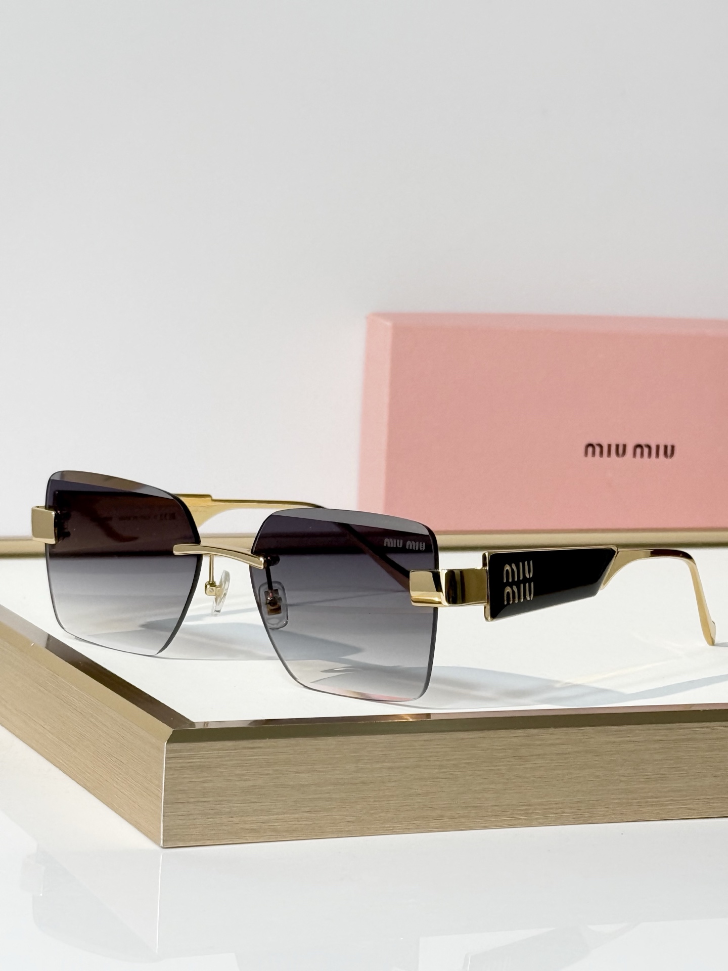 MIU MI*  MODEL:MU 1711LV SIZE：57口17-145 