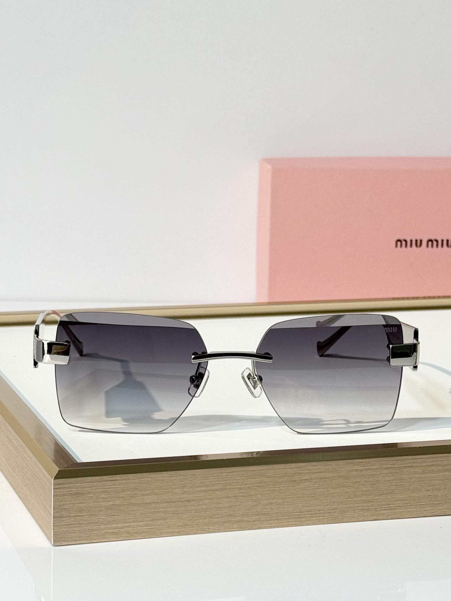 MIU MI*  MODEL:MU 1711LV SIZE：57口17-145 