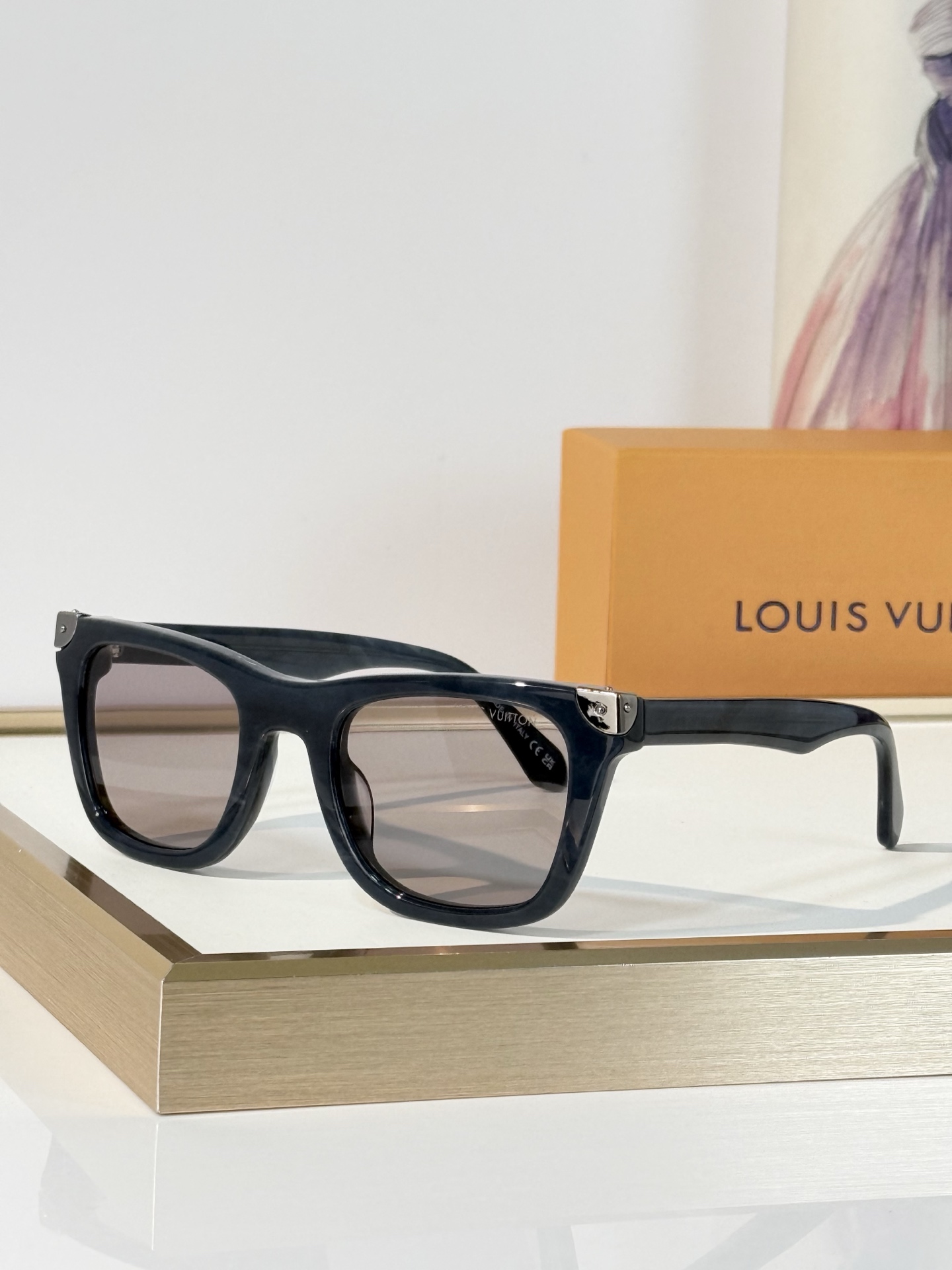 LOUIS VUITTO* MOD：Z3158U Size：52口24-145 