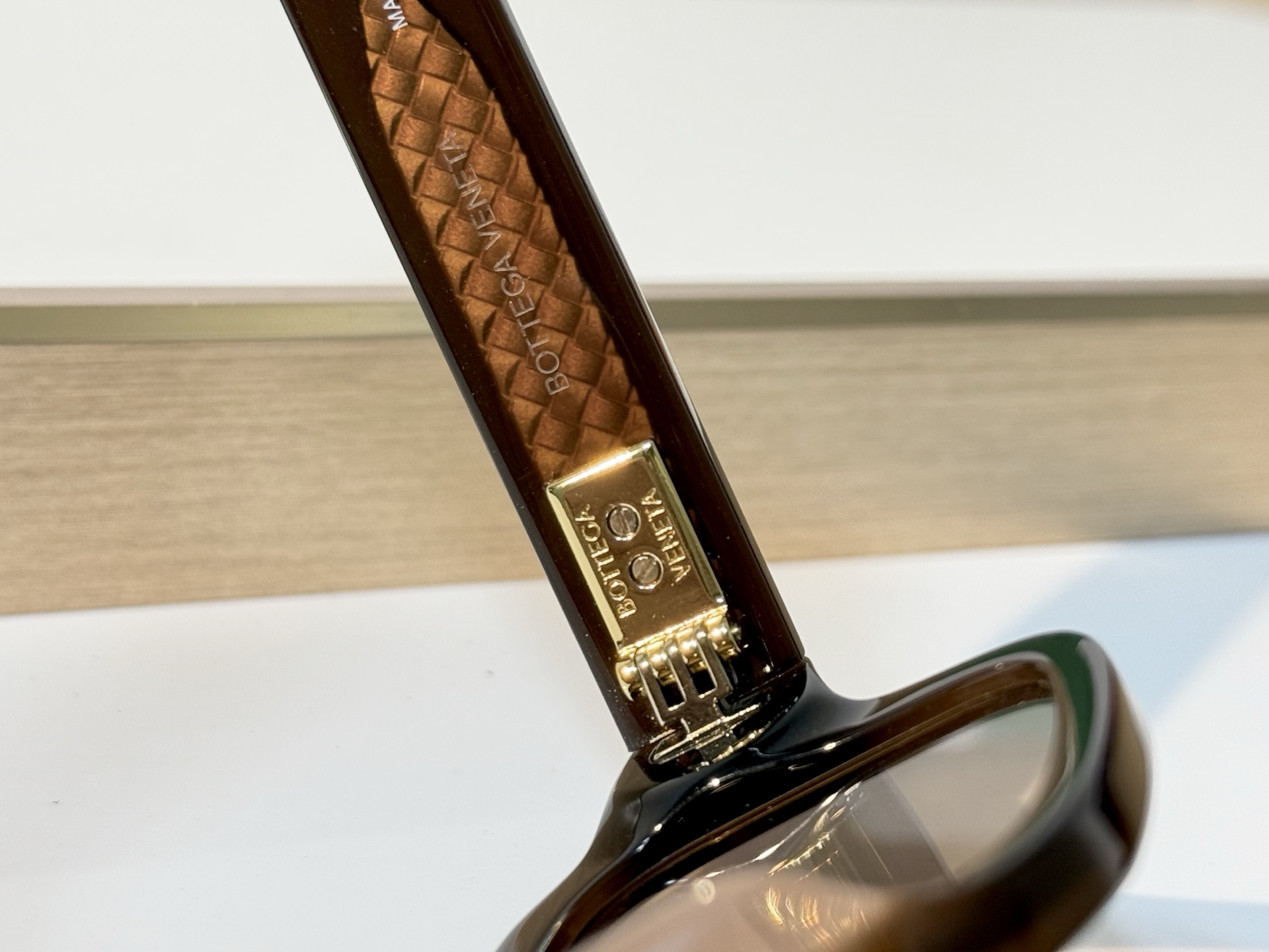 BOTTEGA VENET* MODEL：BV1442S SIZE：51口20-148