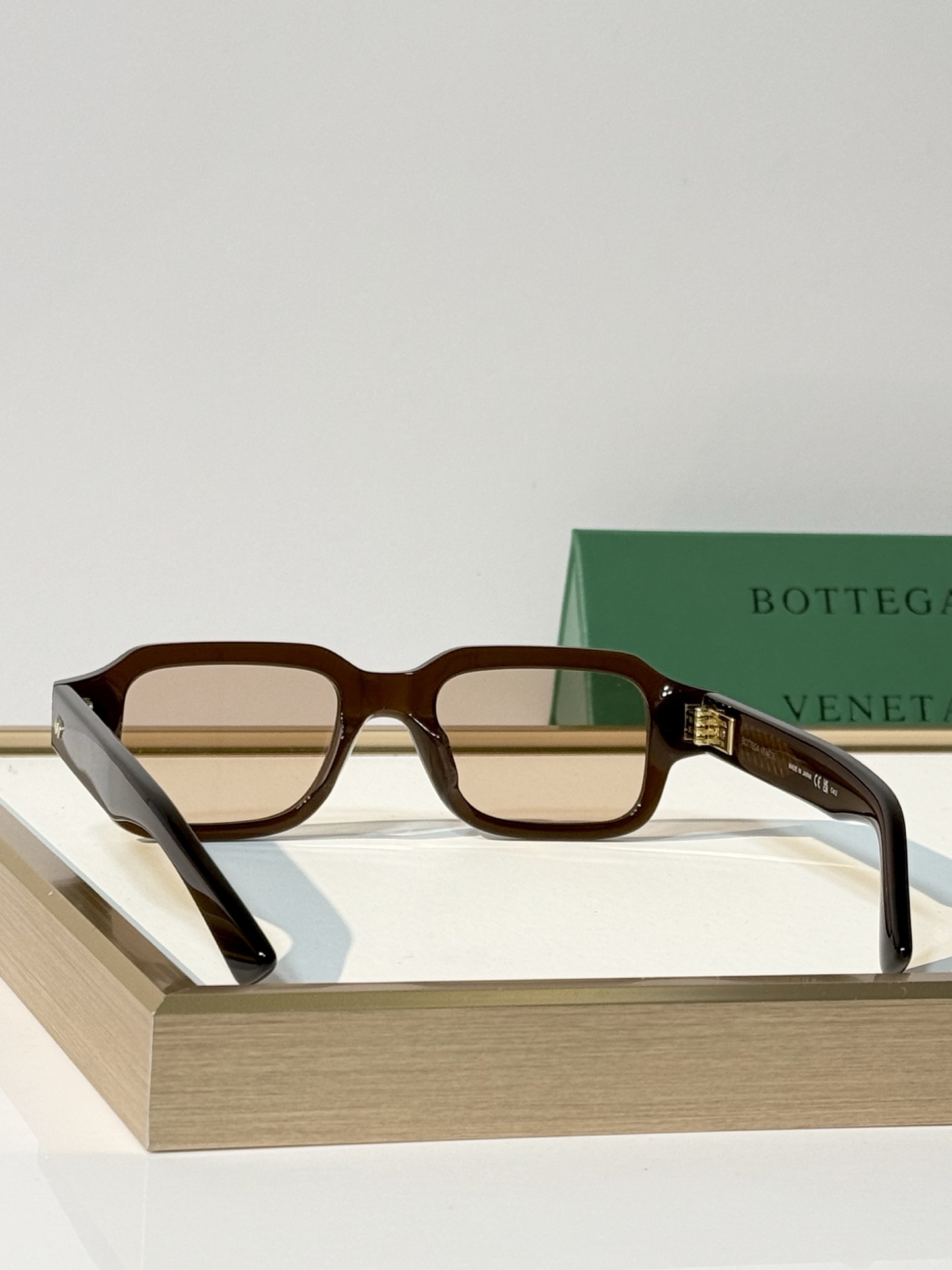 BOTTEGA VENET* MODEL：BV1442S SIZE：51口20-148