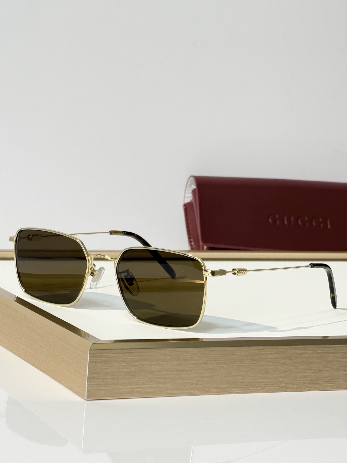GUCCI* MODEL：GG2296SK SIZE：54口19-145 