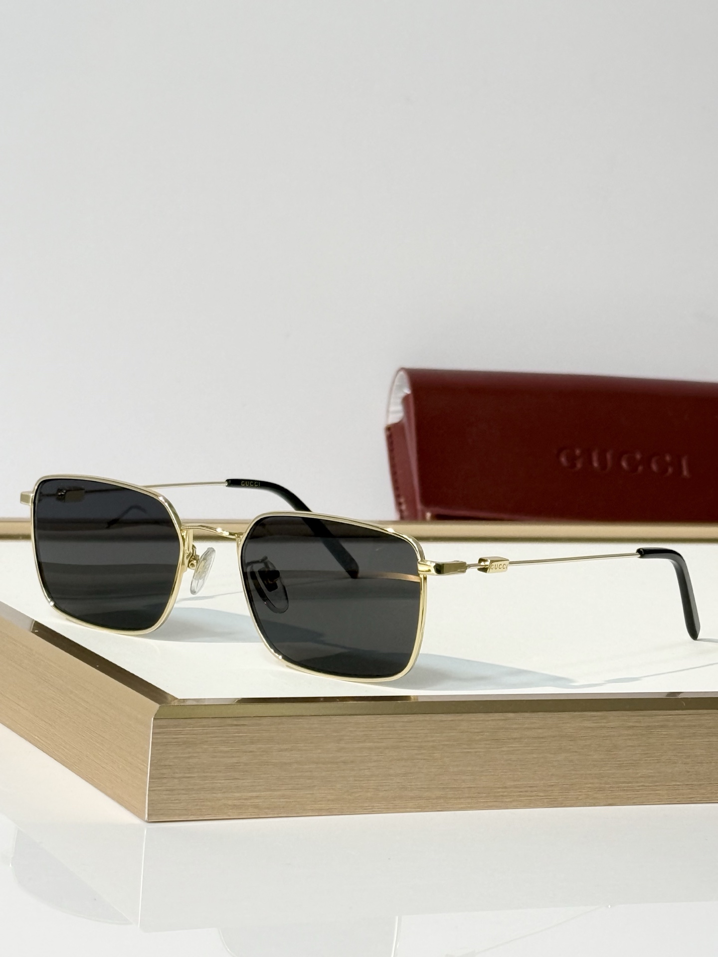 GUCCI* MODEL：GG2296SK SIZE：54口19-145 