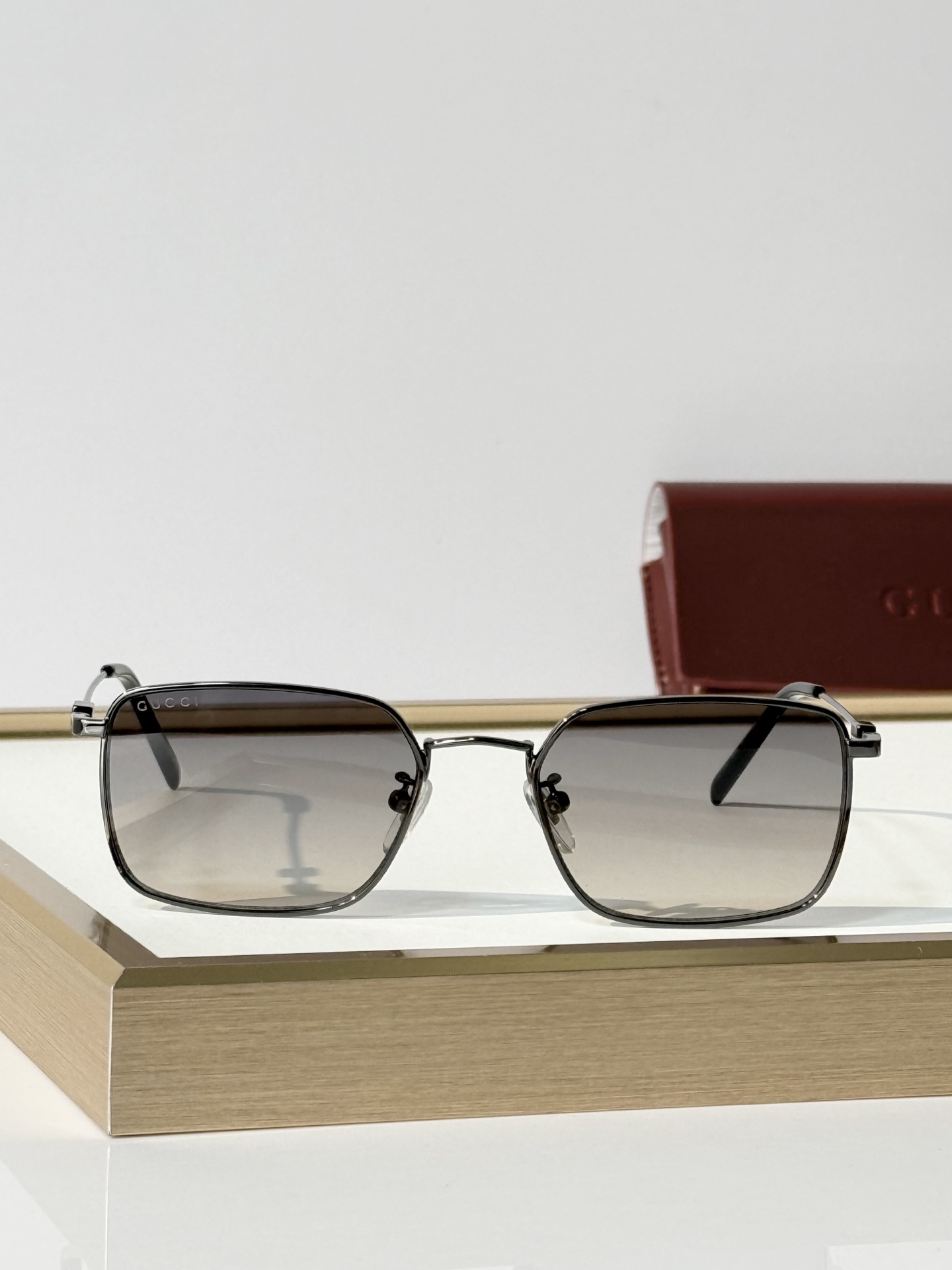 GUCCI* MODEL：GG2296SK SIZE：54口19-145 
