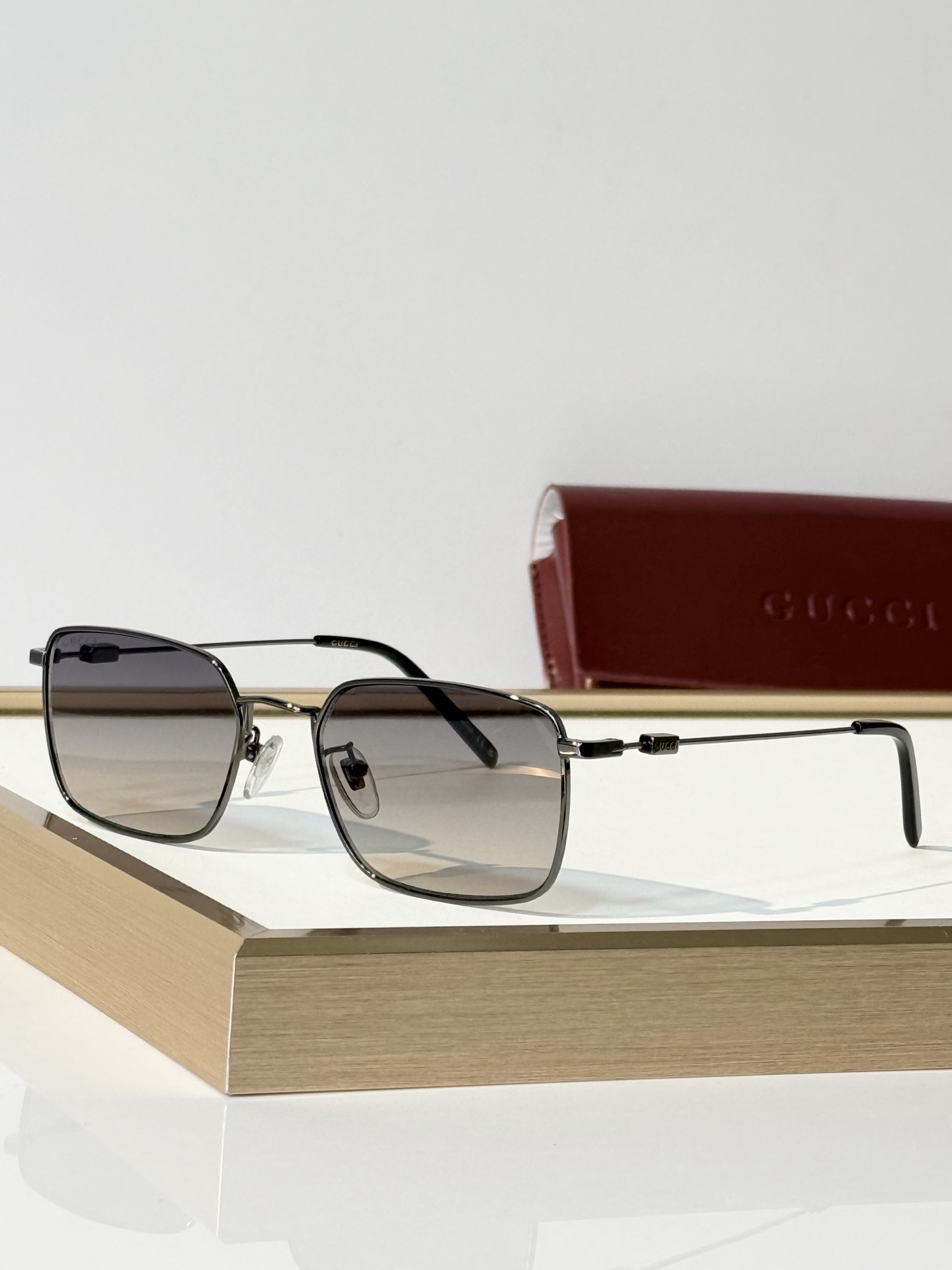 GUCCI* MODEL：GG2296SK SIZE：54口19-145 