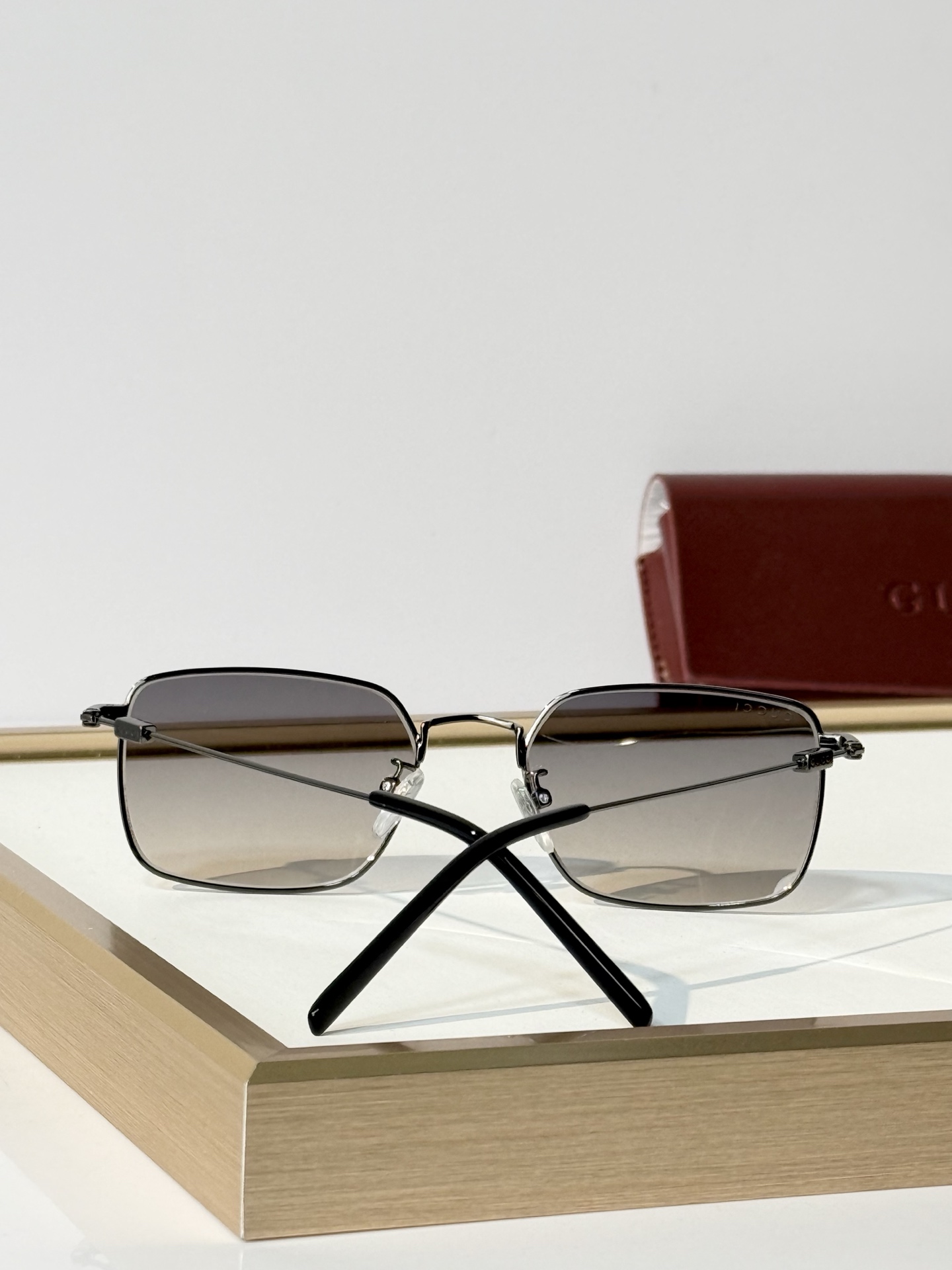 GUCCI* MODEL：GG2296SK SIZE：54口19-145 