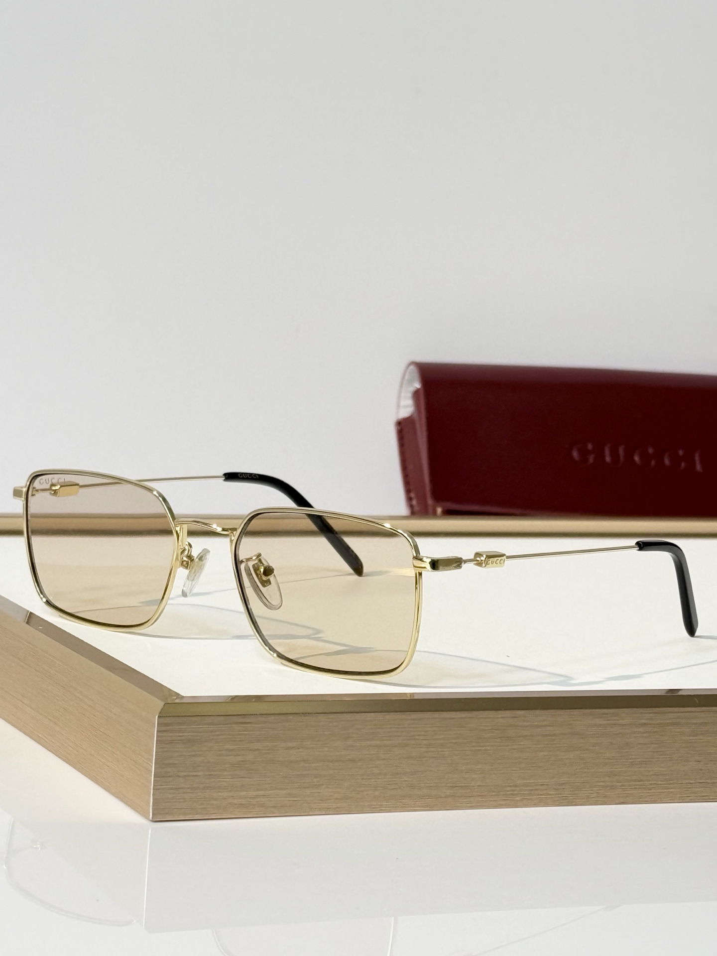 GUCCI* MODEL：GG2296SK SIZE：54口19-145 