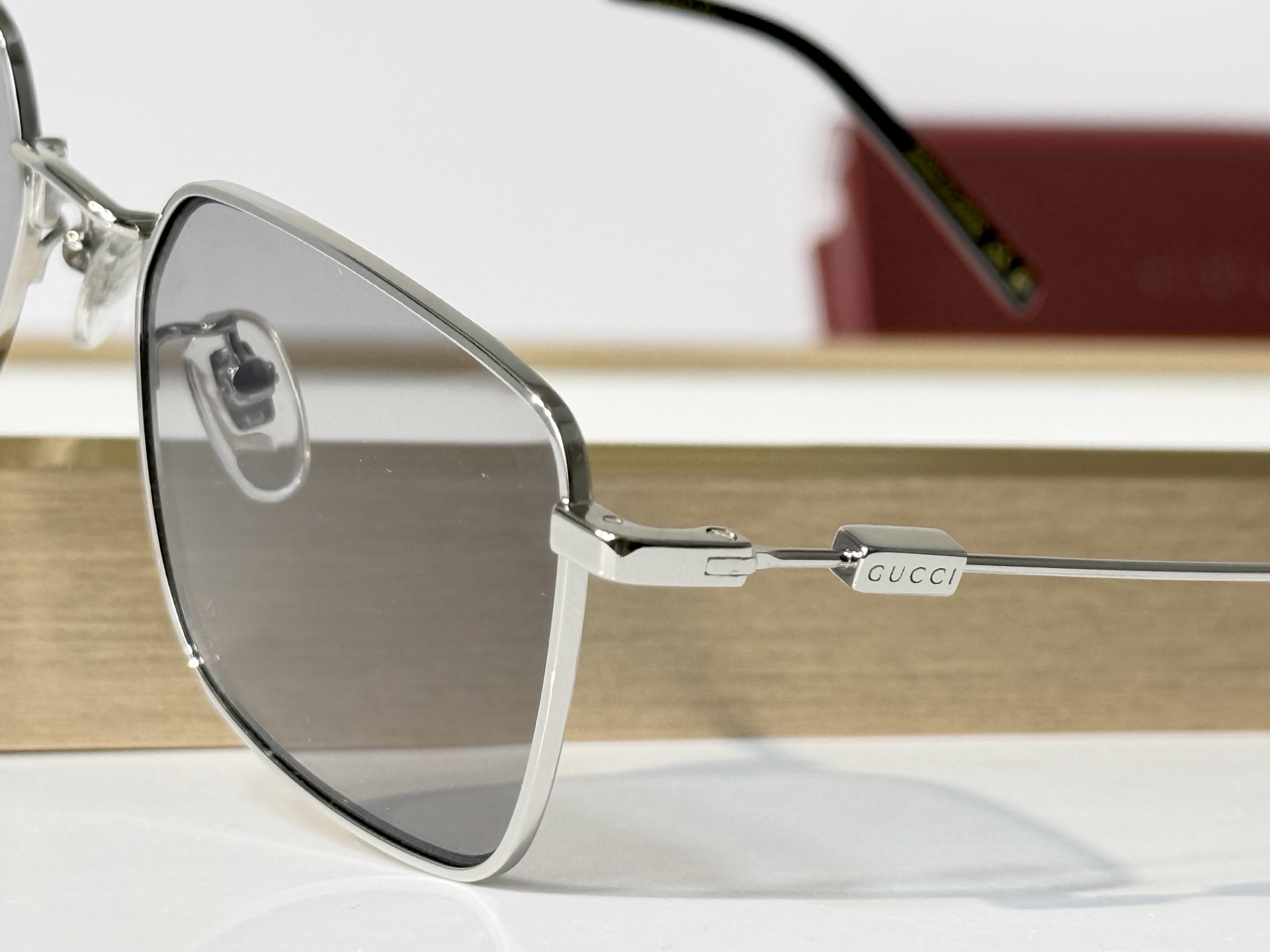 GUCCI* MODEL：GG2296SK SIZE：54口19-145