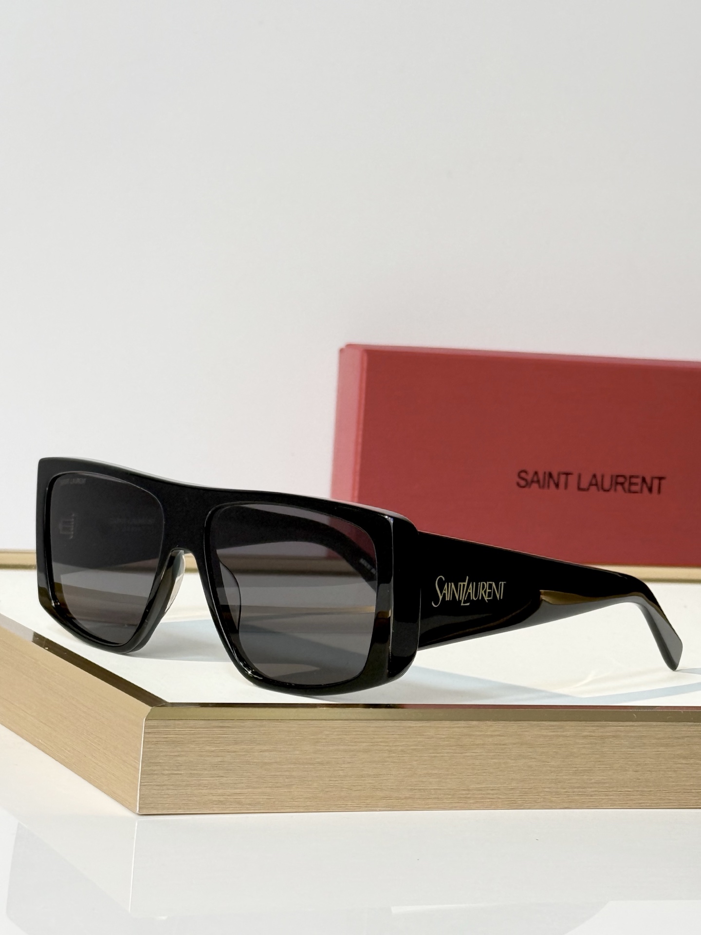 SAINT LAURENT MOD：SL832 size：57口15-140 