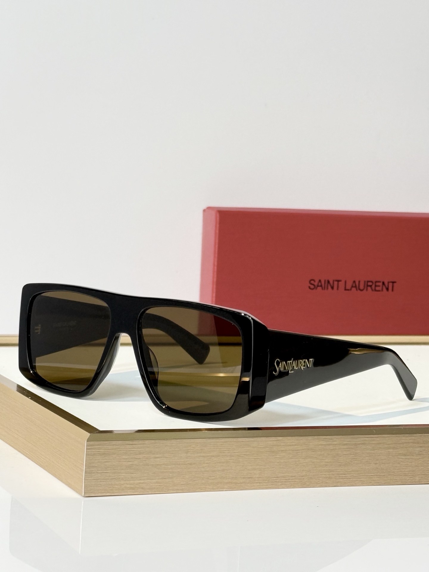 SAINT LAURENT MOD：SL832 size：57口15-140 