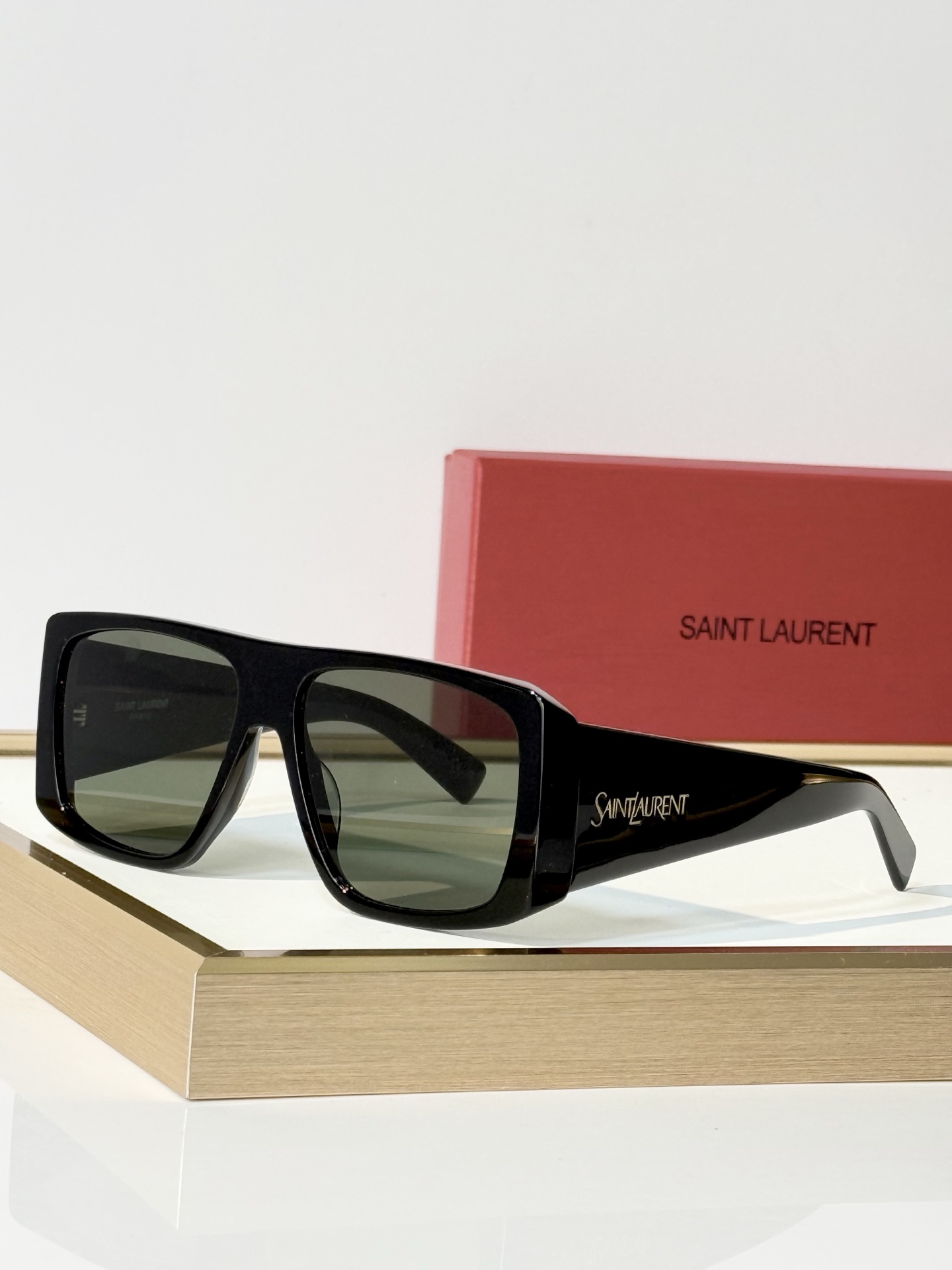 SAINT LAURENT MOD：SL832 size：57口15-140 