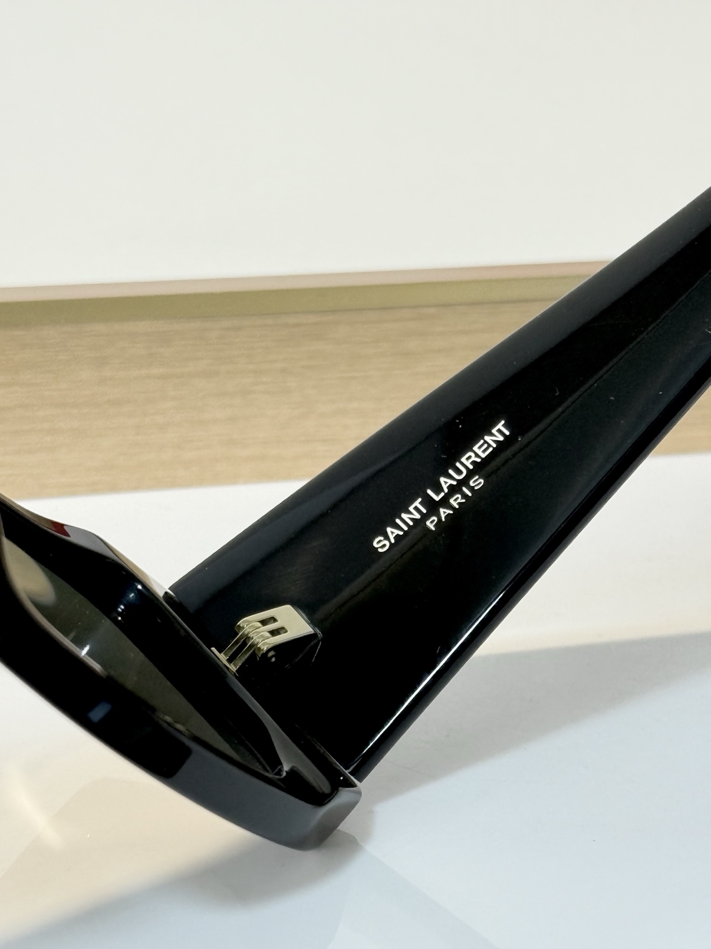 SAINT LAURENT MOD：SL832 size：57口15-140