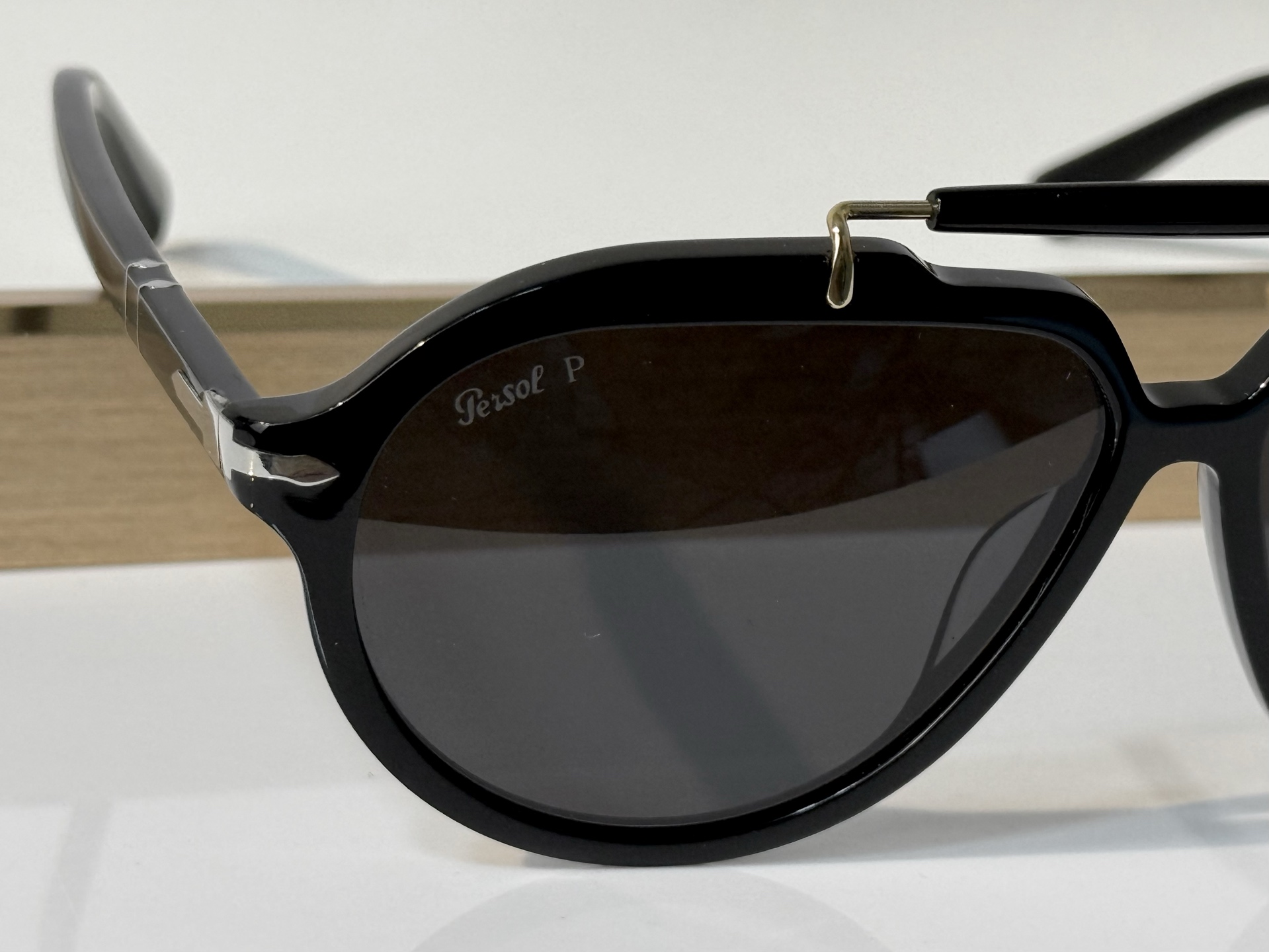 Persol MODEL：0202-S SIZE：57口13-140 