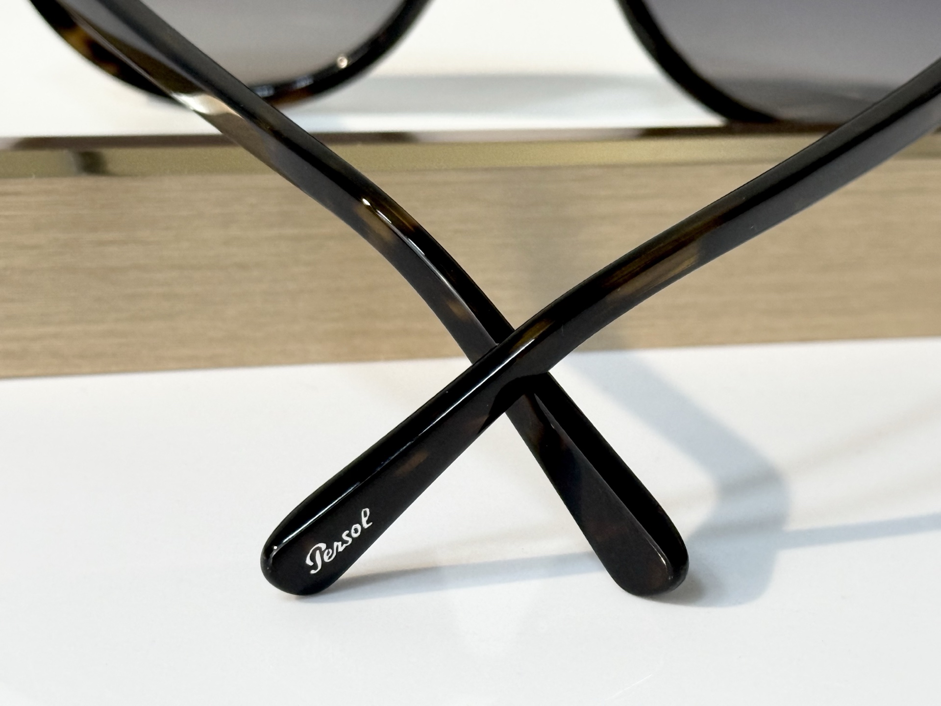 Persol MODEL：0202-S SIZE：57口13-140