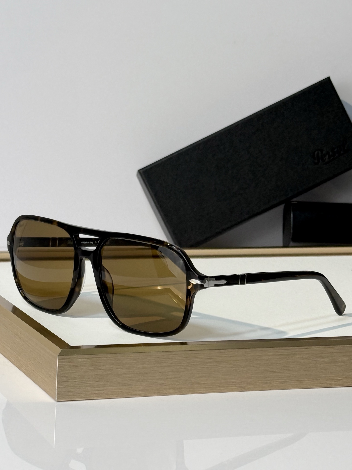Persol MODEL：3328-S SIZE：58口19-150 
