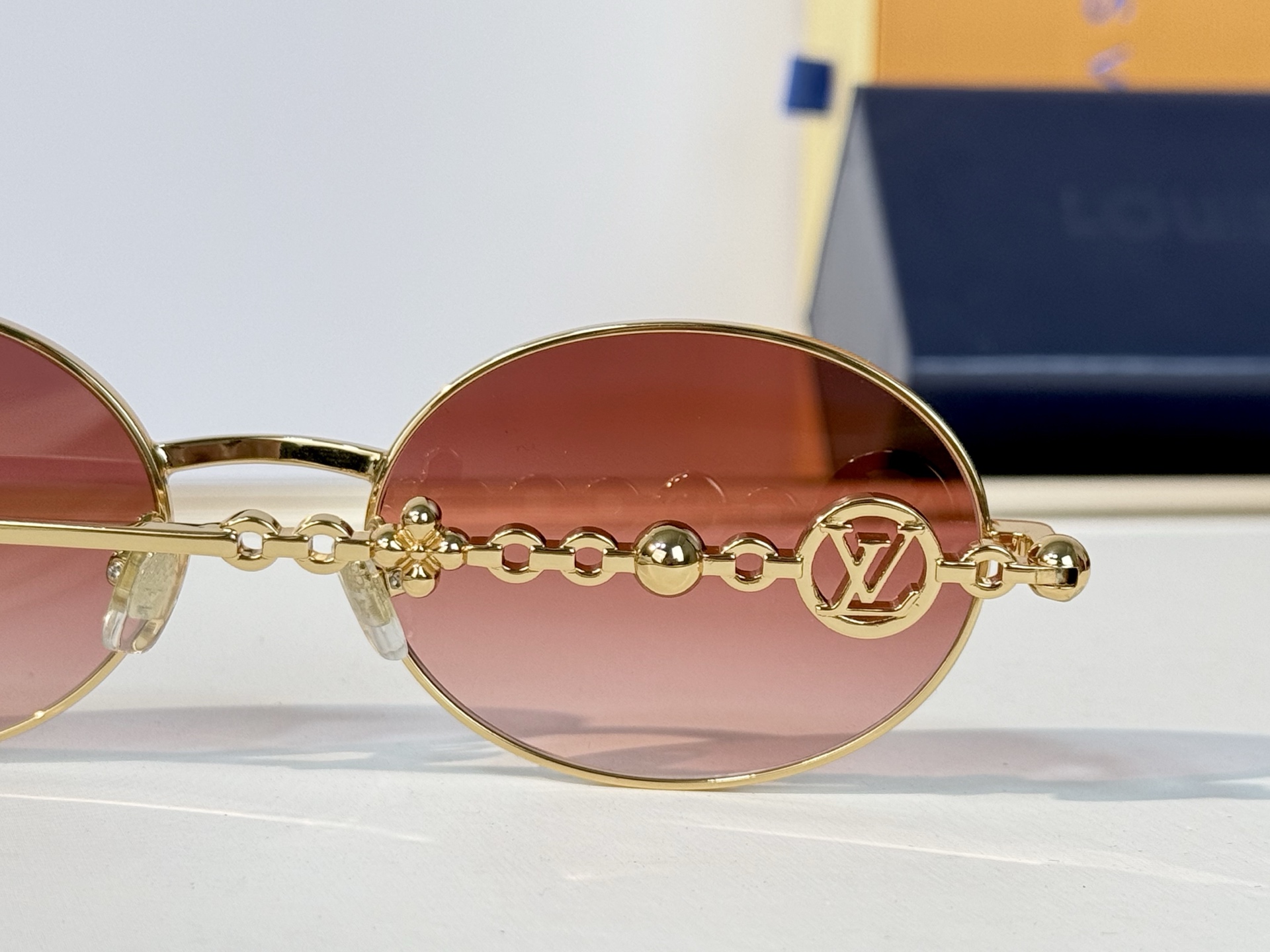 LOUIS VUITTON MODEL：Z7336U SIZE：57口19-147 