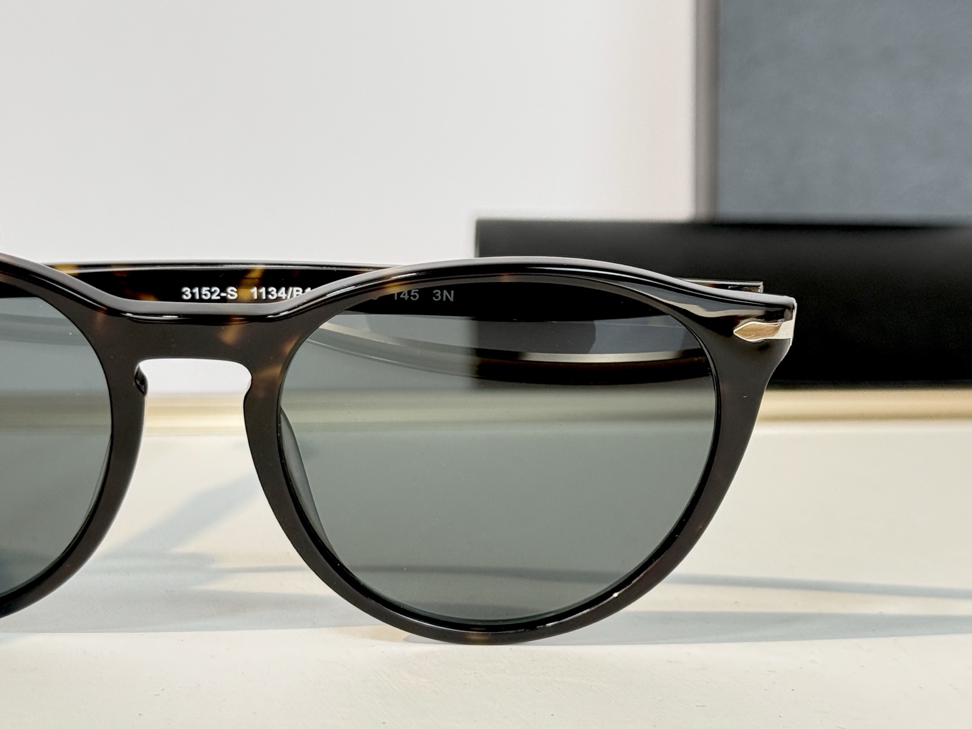 PERSOL  MODEL:3152-S SIZE:52口20 145