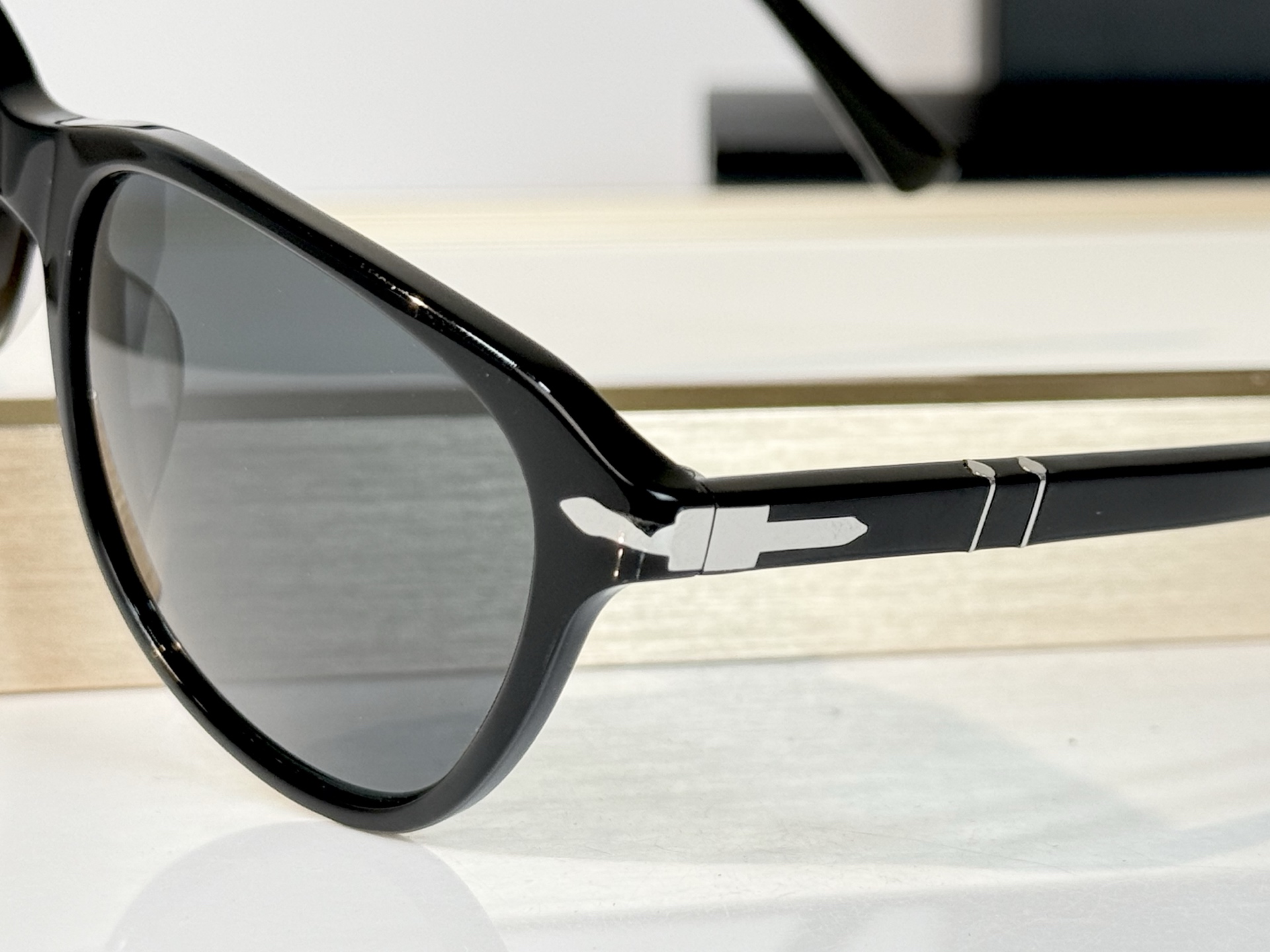 PERSOL  MODEL:0PO1935S SIZE:53口19 145