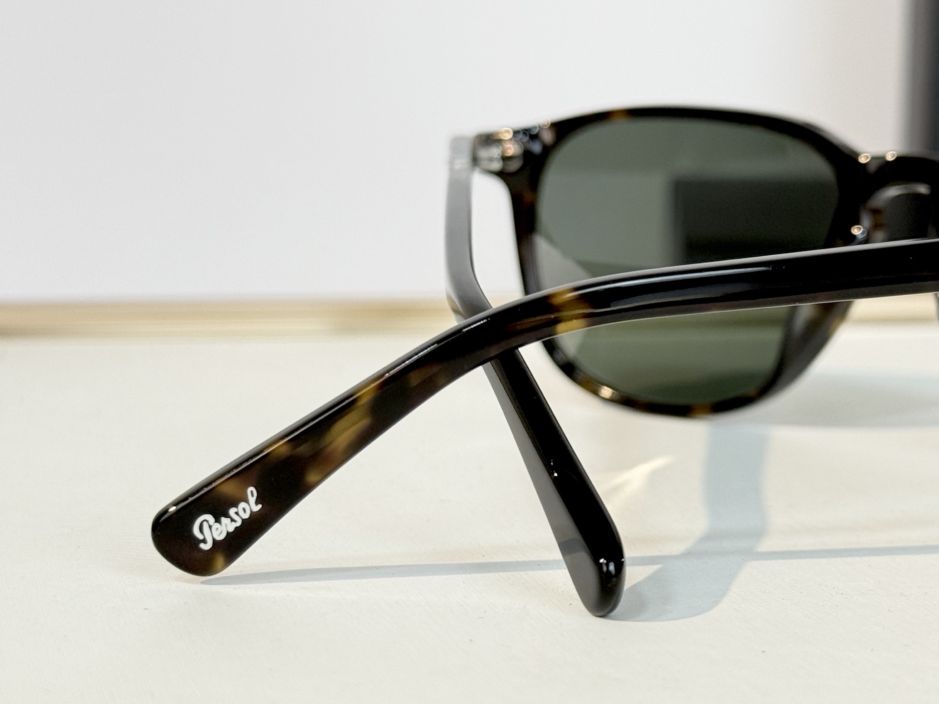 PERSOL  MODEL:0PO3019S SIZE:52口18 140 