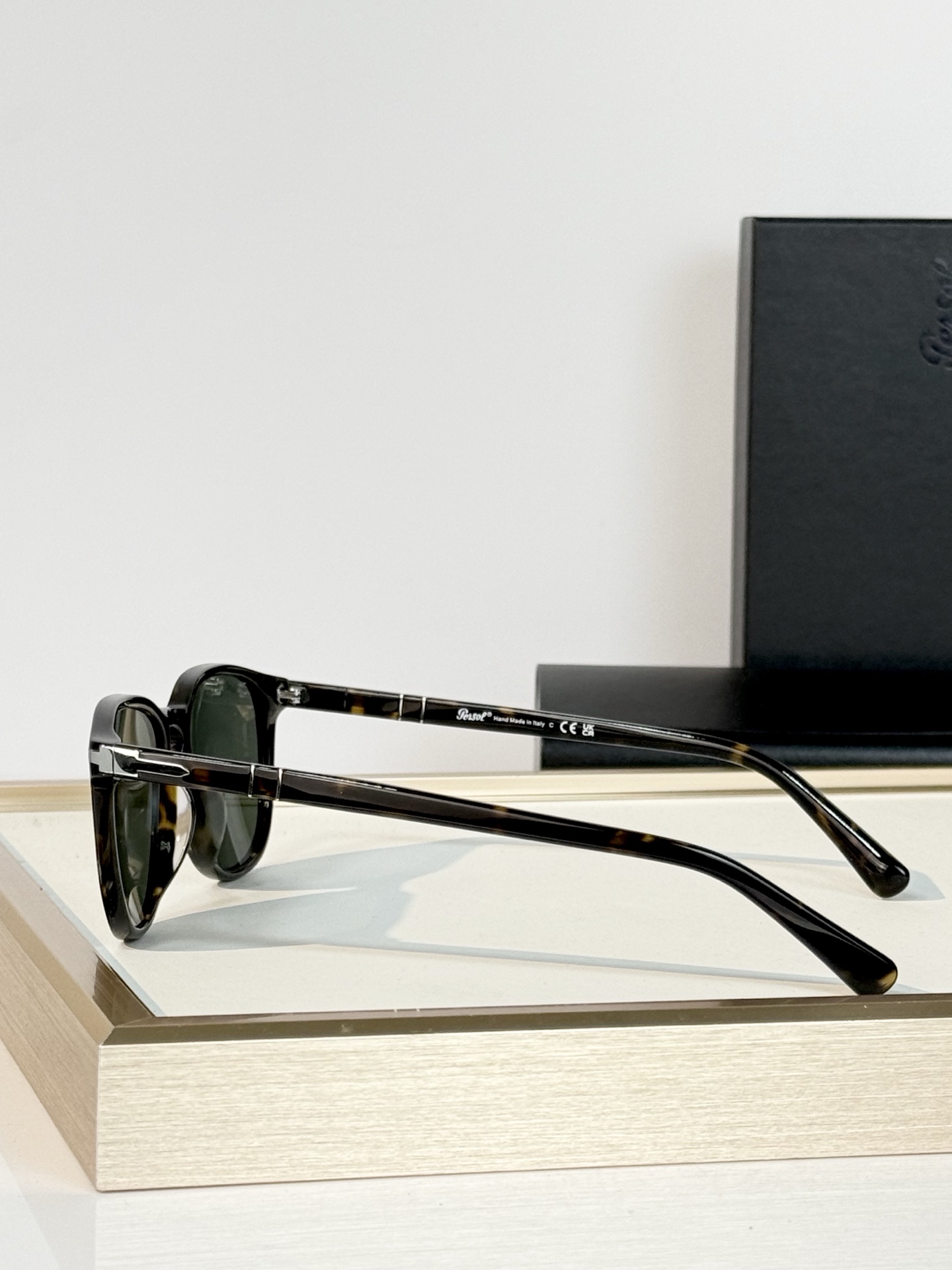 PERSOL  MODEL:0PO3019S SIZE:52口18 140 