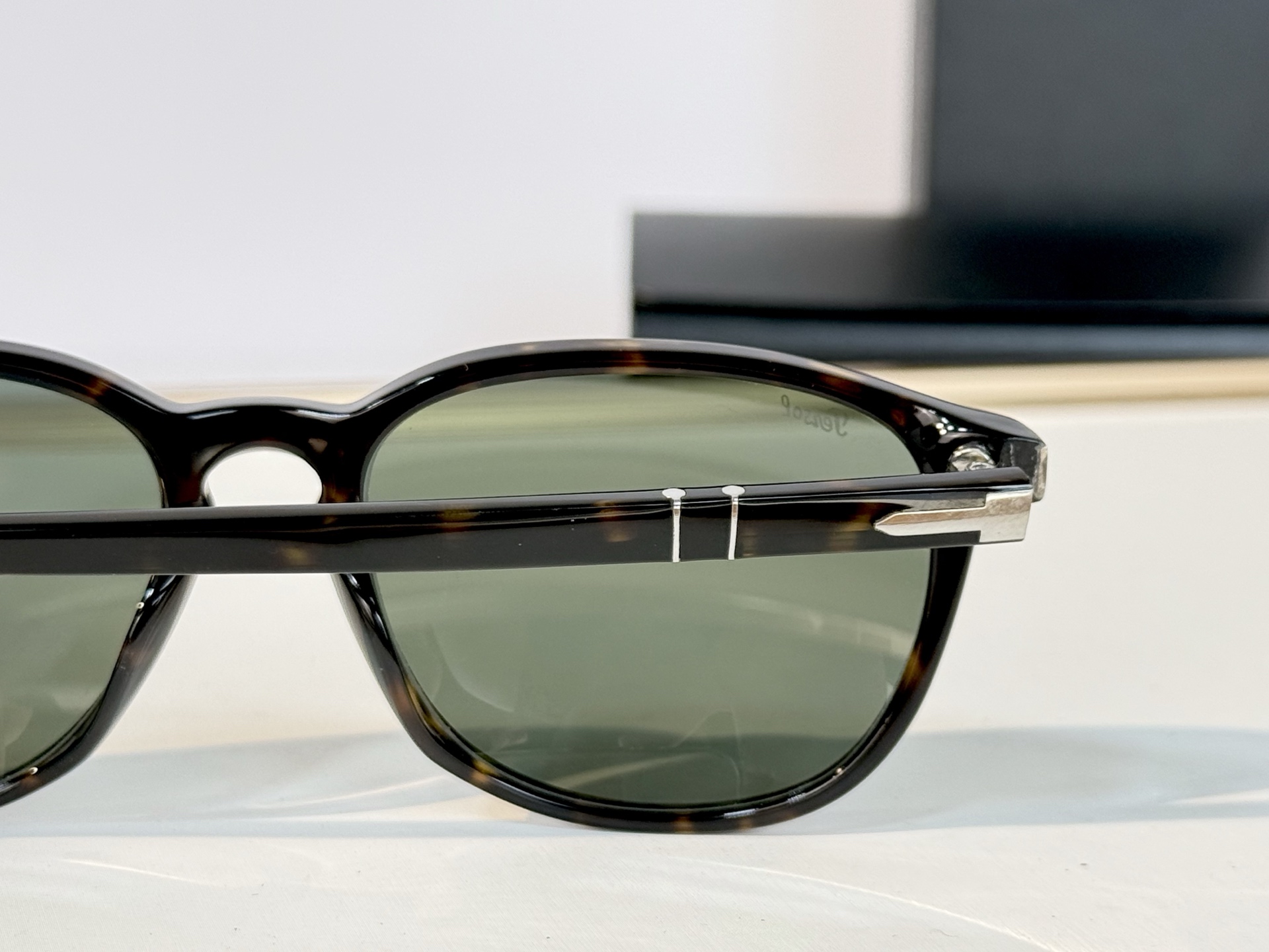 PERSOL  MODEL:0PO3019S SIZE:52口18 140 