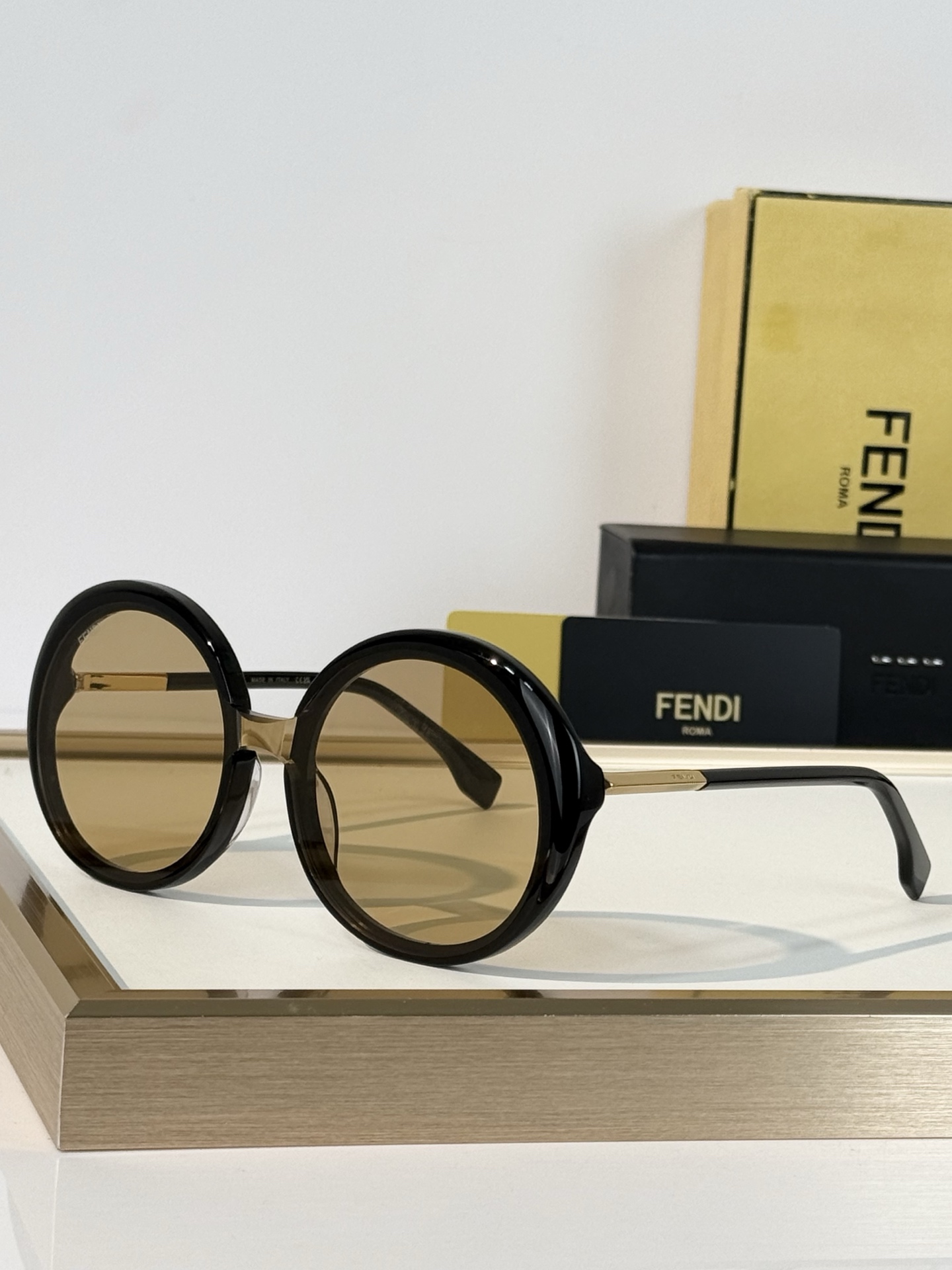 FENDI MODEL：FE 2175I SIZE：55口23-145  