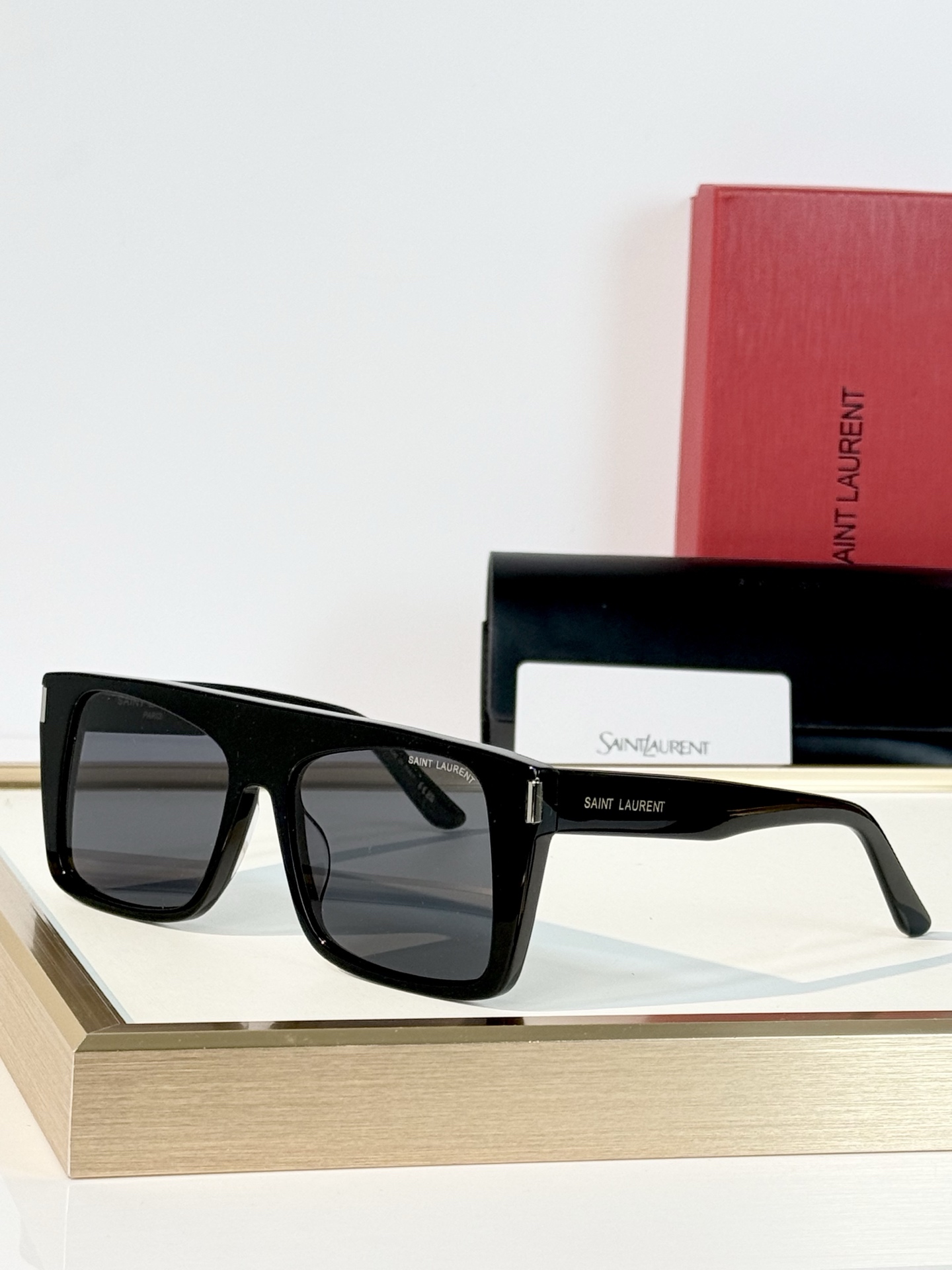 Saint Lauren* Mod：SL651 Size：56-17-145 
