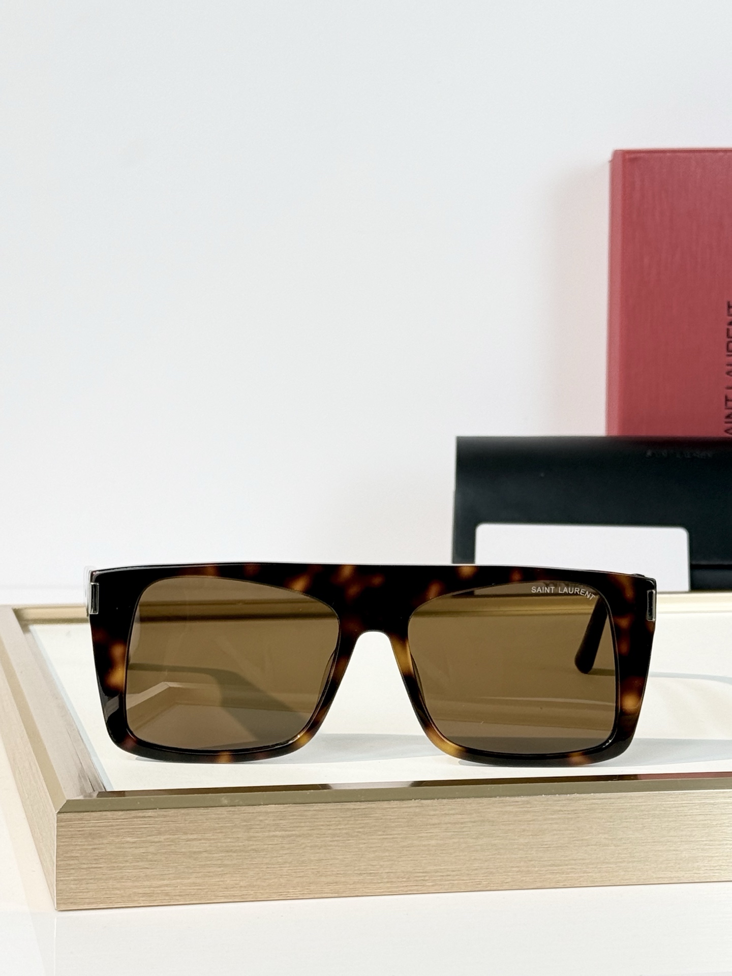 Saint Lauren* Mod：SL651 Size：56-17-145 