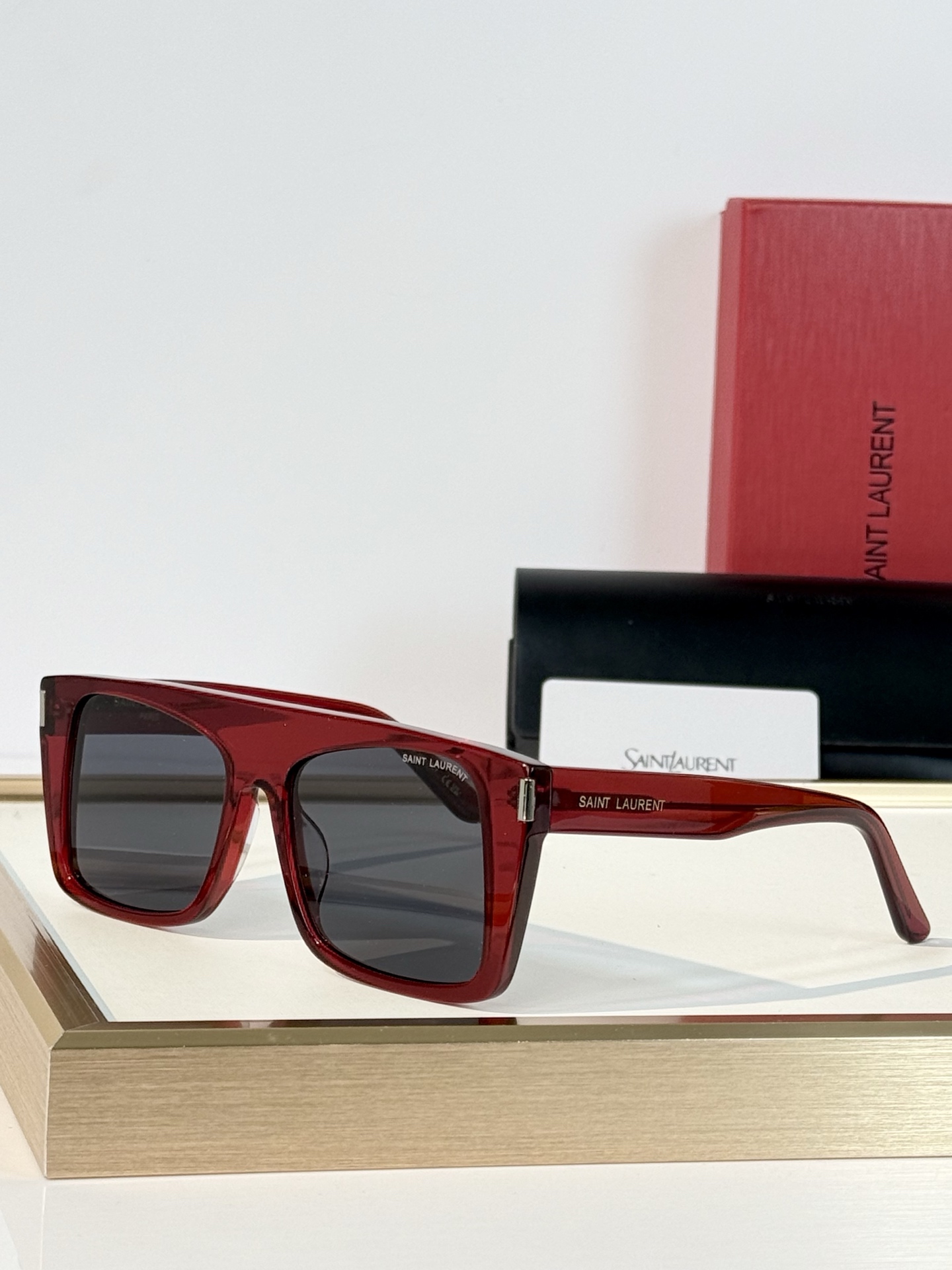 Saint Lauren* Mod：SL651 Size：56-17-145 