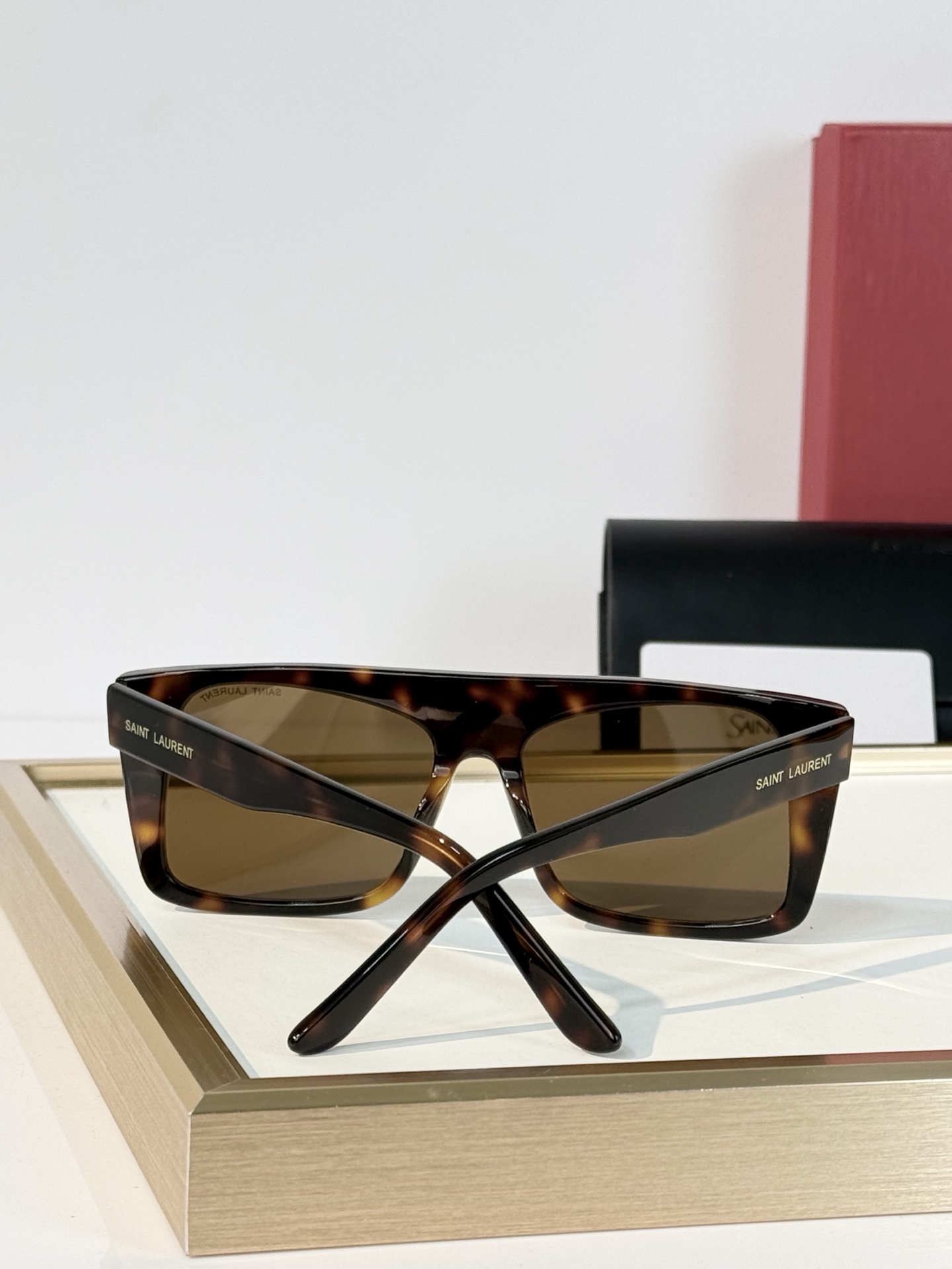 Saint Lauren* Mod：SL651 Size：56-17-145 