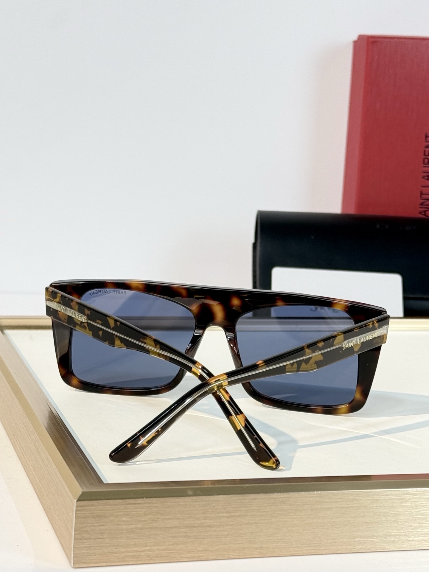 Saint Lauren* Mod：SL651 Size：56-17-145 