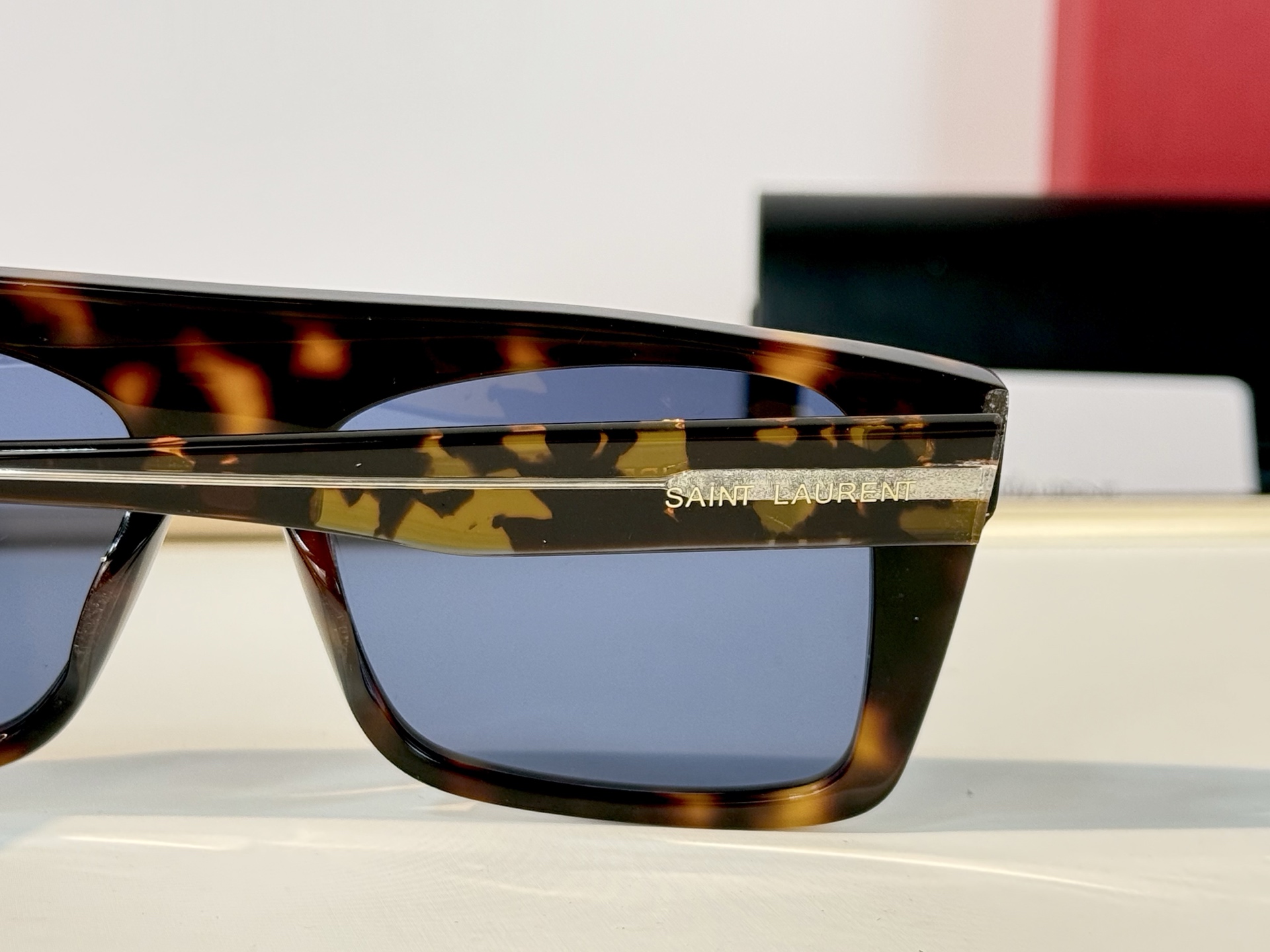 Saint Lauren* Mod：SL651 Size：56-17-145 