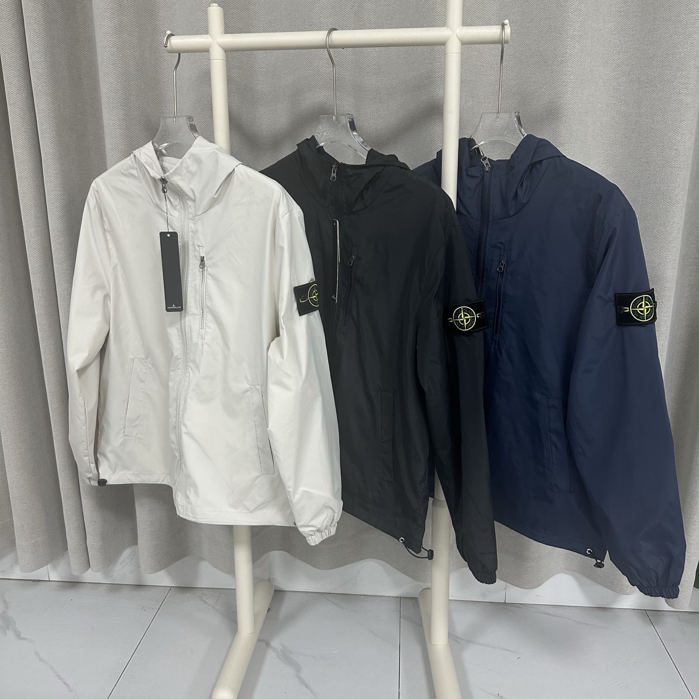 Stone Island Sunscreen in Cyan, Black, and Retro-White for Section FZ304.
