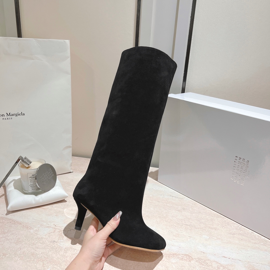 New MM-6 Autumn High Boots in Ox Skin, Code 35-39. - 图片 5